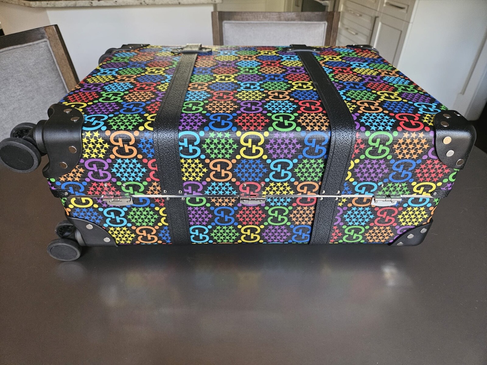 Gucci x Globe-Trotter Psychedelic Trolley w/ Dust Cover + Luggage Tag; Awesome!
