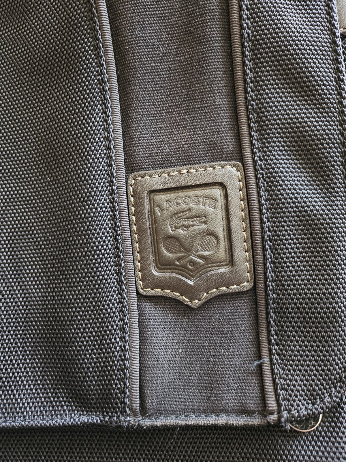 LACOSTE VTG Messenger Laptop Crossbody Bag 10.5x13x3 Inch Nylon Canvas.