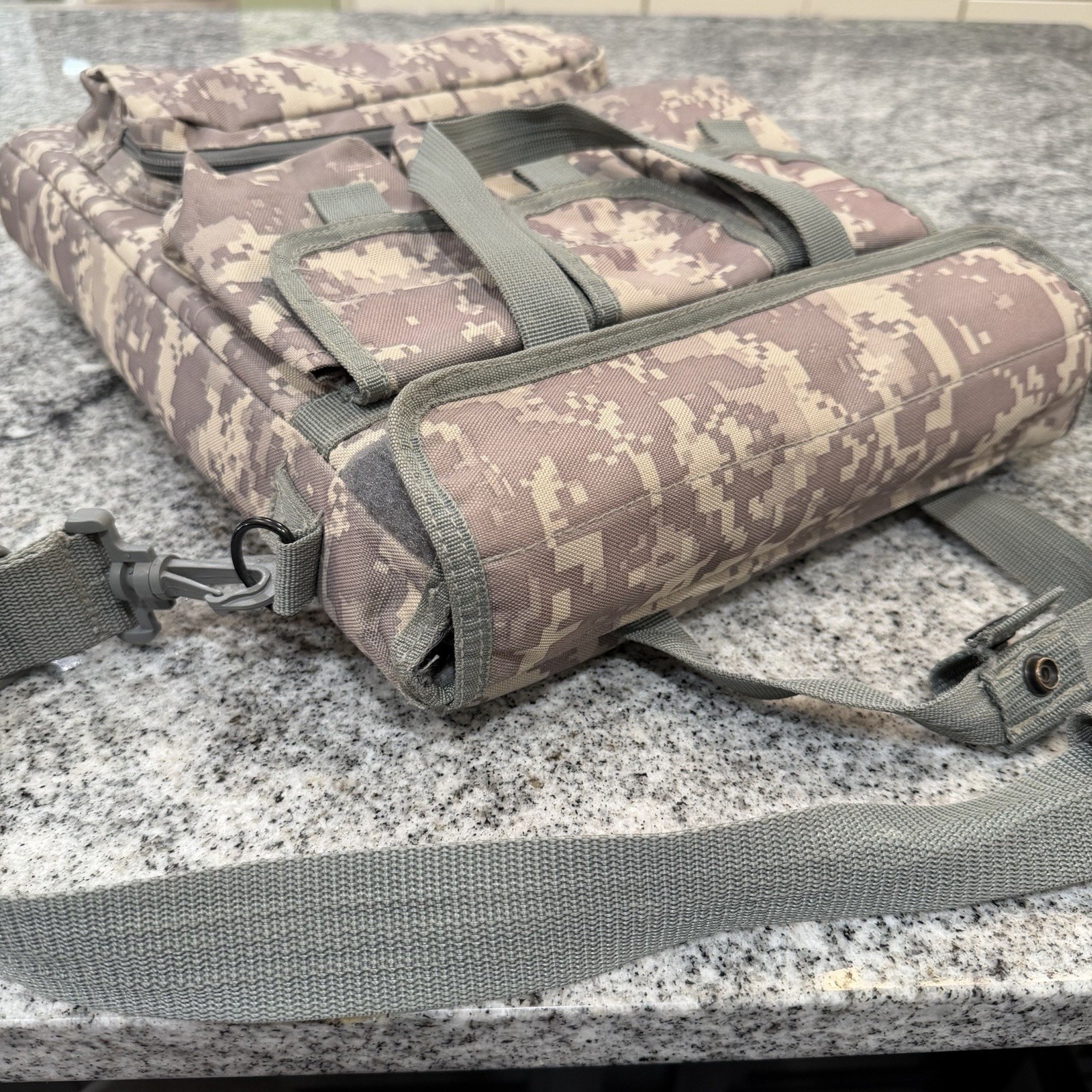 Digital Camo-Tactical/Utility-Mlt-Pocket-Military Range Laptop Case Shoulder Bag