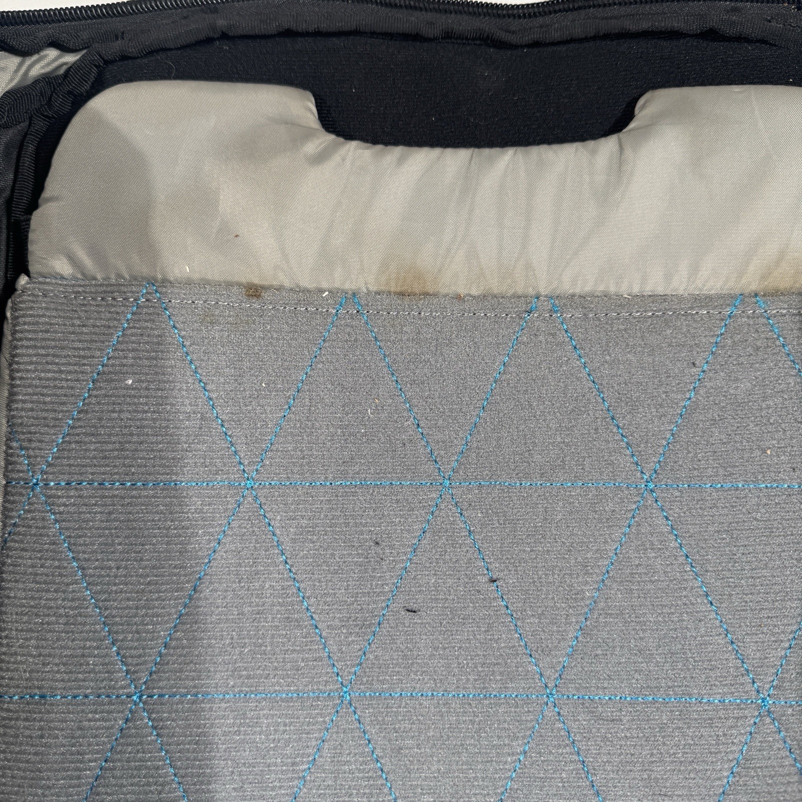 Nomatic Travel Pack 20L, Expands to 30L, Black Color, Good Condition, $349 Value