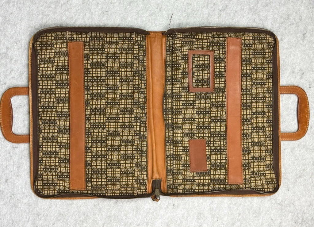 Vintage 1960’s Lined Leather Portfolio Briefcase w/ Retractable Handles 16 x 12