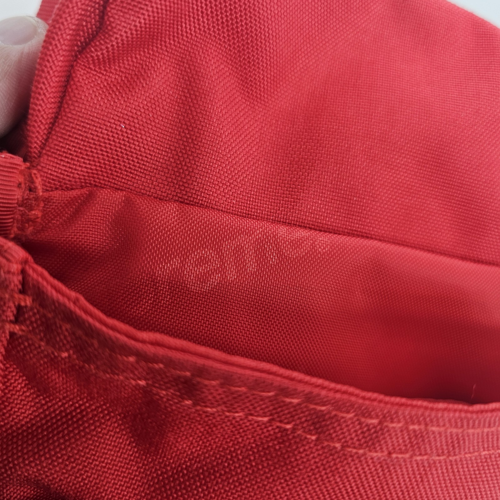 Supreme Red Crossbody Shoulder Bag Adjustable Strap Buckle Zip Casual Travel
