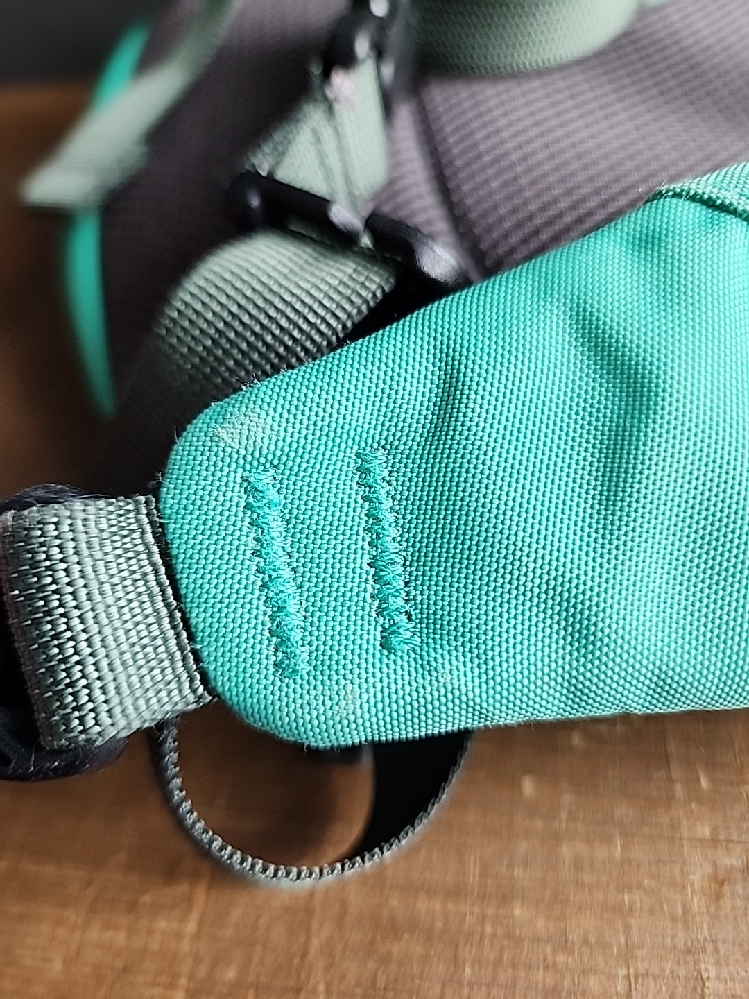 Patagonia Crossbody Sling Strap Backpack Blue/Teal Hiking Travel Outdoor-Read!