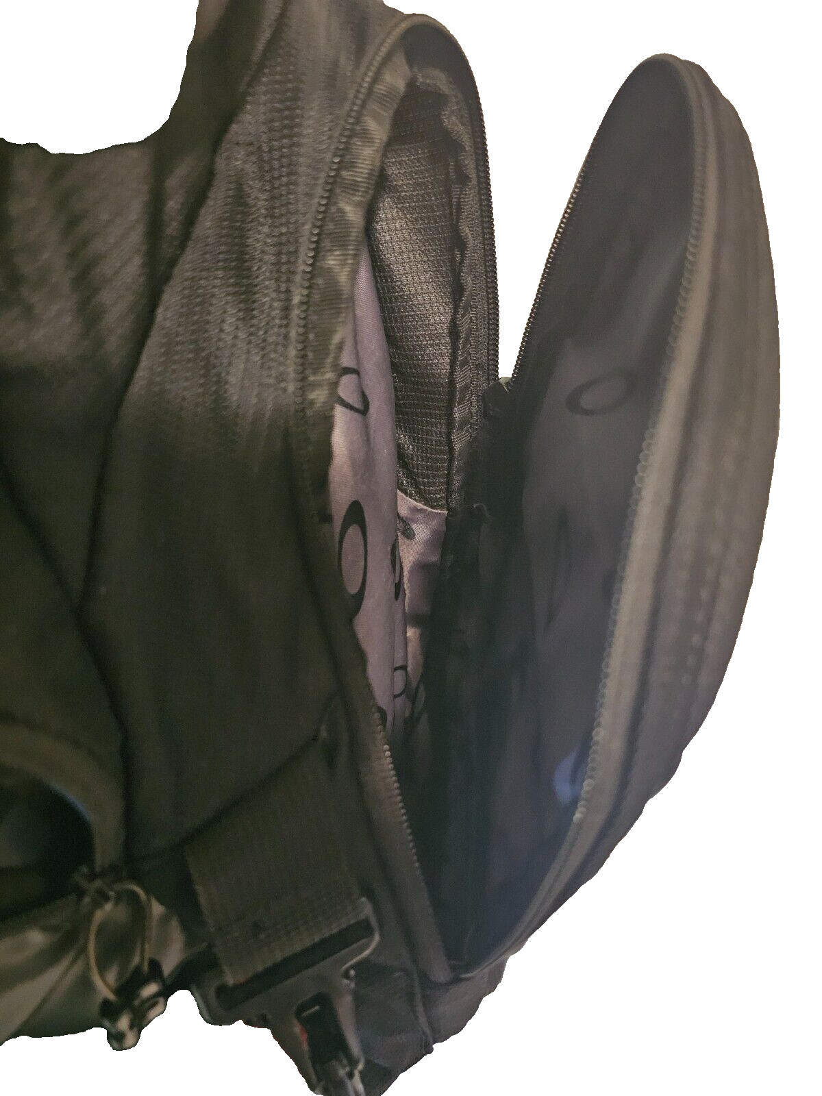 OAKLEY BIG KITCHEN SINK BACKPACK 35L – BLACK
