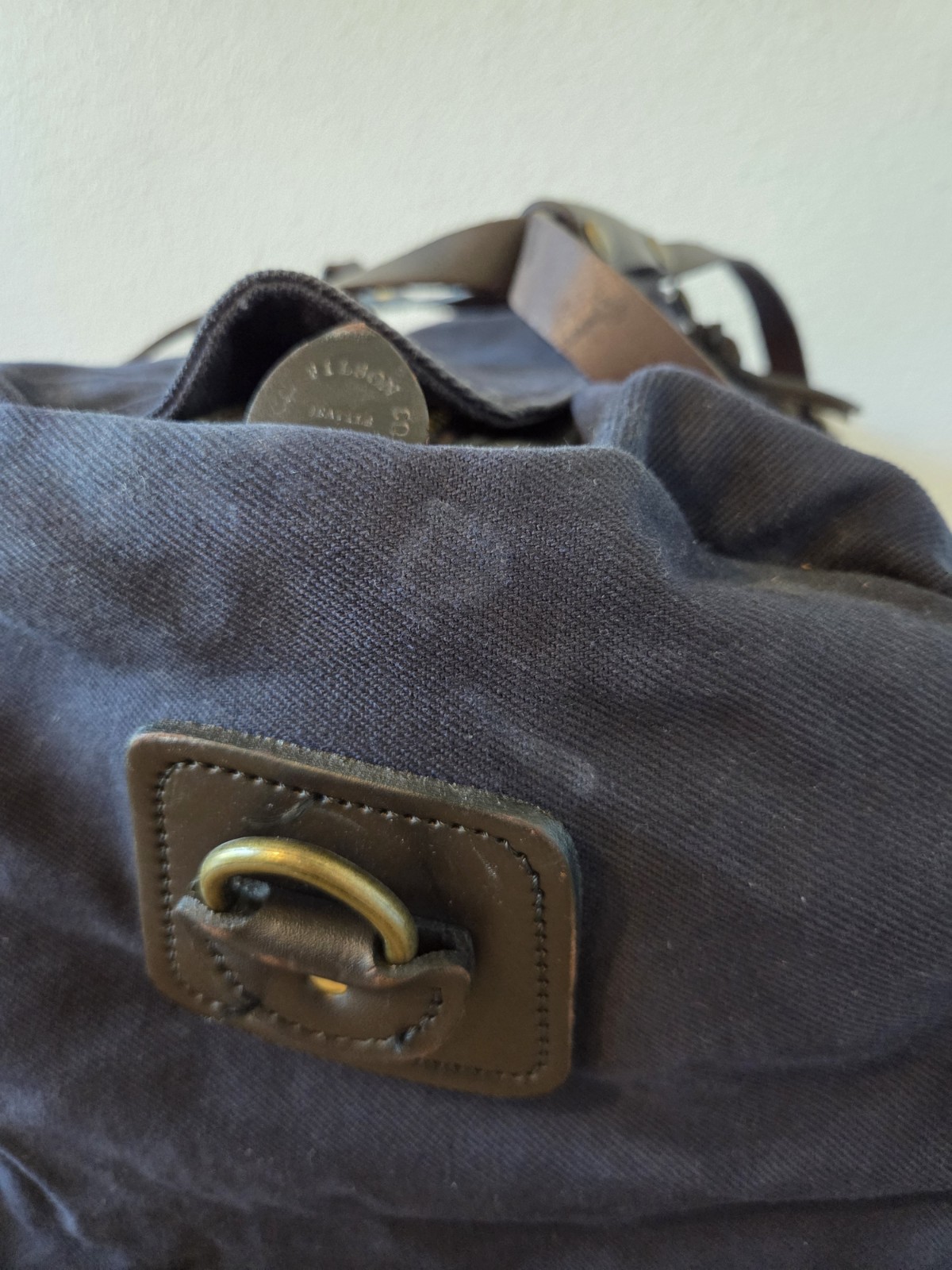 Filson Rugged Twill Medium Duffle Bag | Navy | USA Made | Old Size