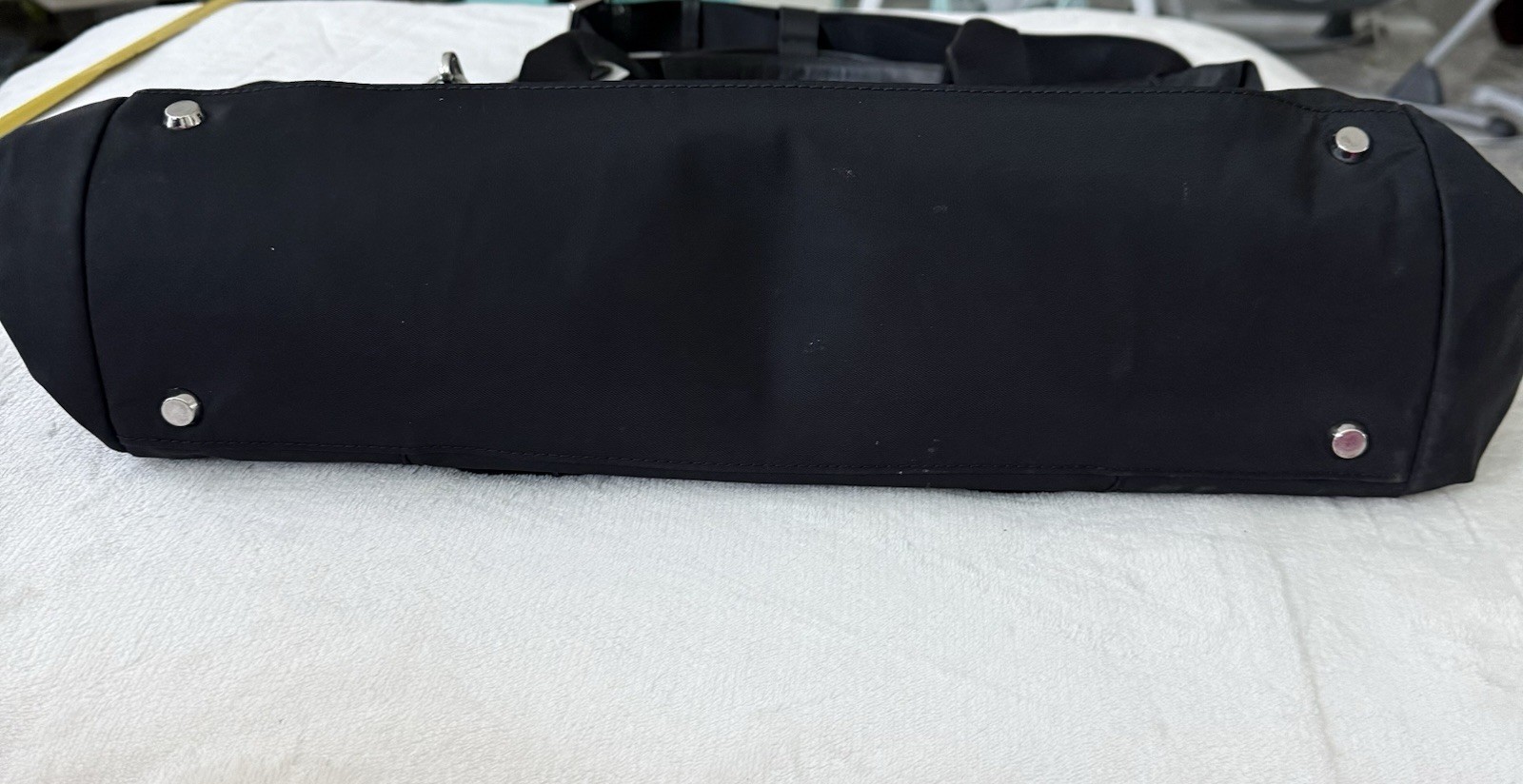 Tumi Voyageur Classic 17.0” WEEKENDER DUFFEL Bag – BLACK w/ SILVER