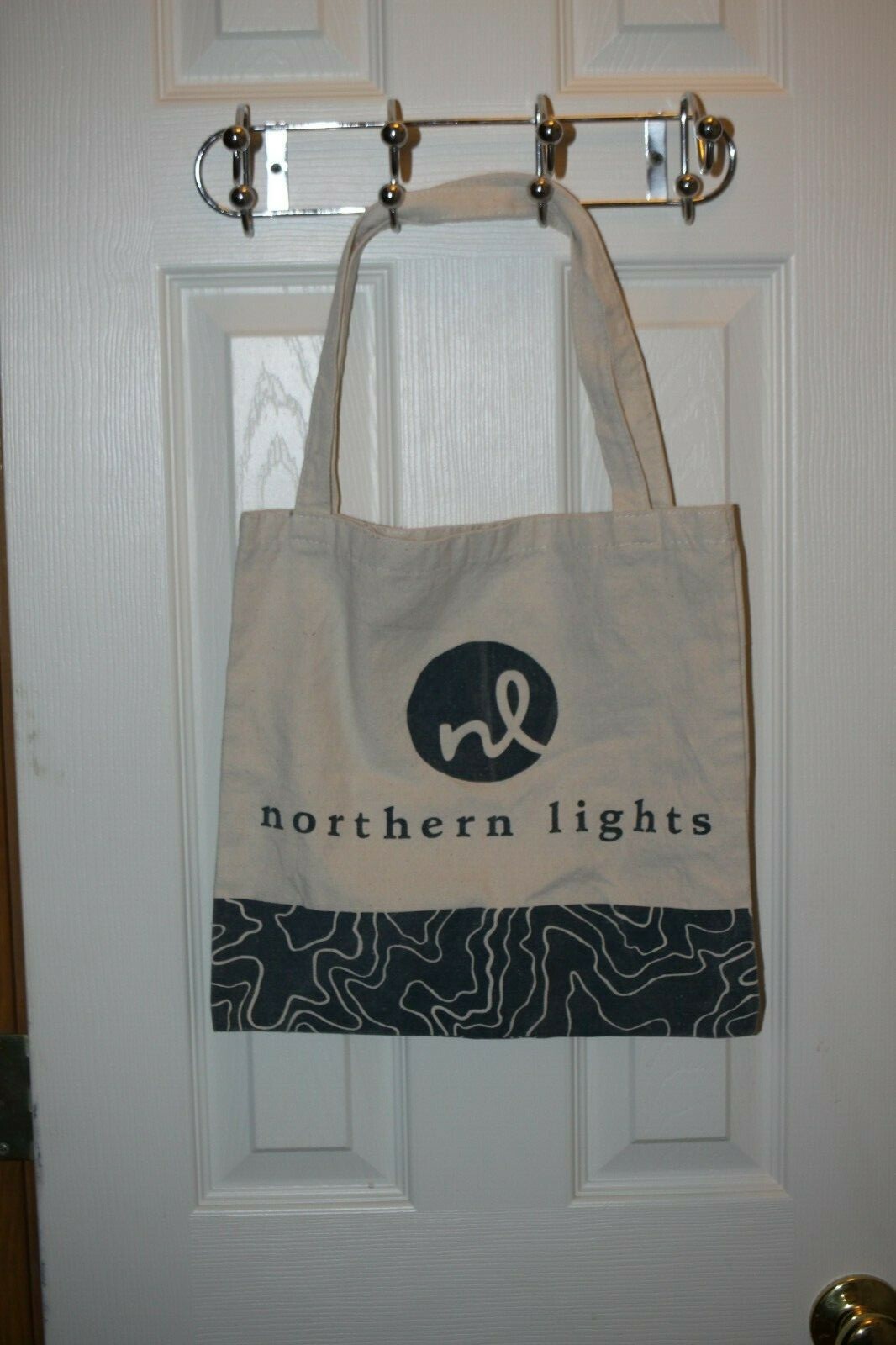 NEW NORTHERN LIGHTS TOTE CANVAS BAG WITH LIGHT BLUE LETTERING 13.75″ LONG