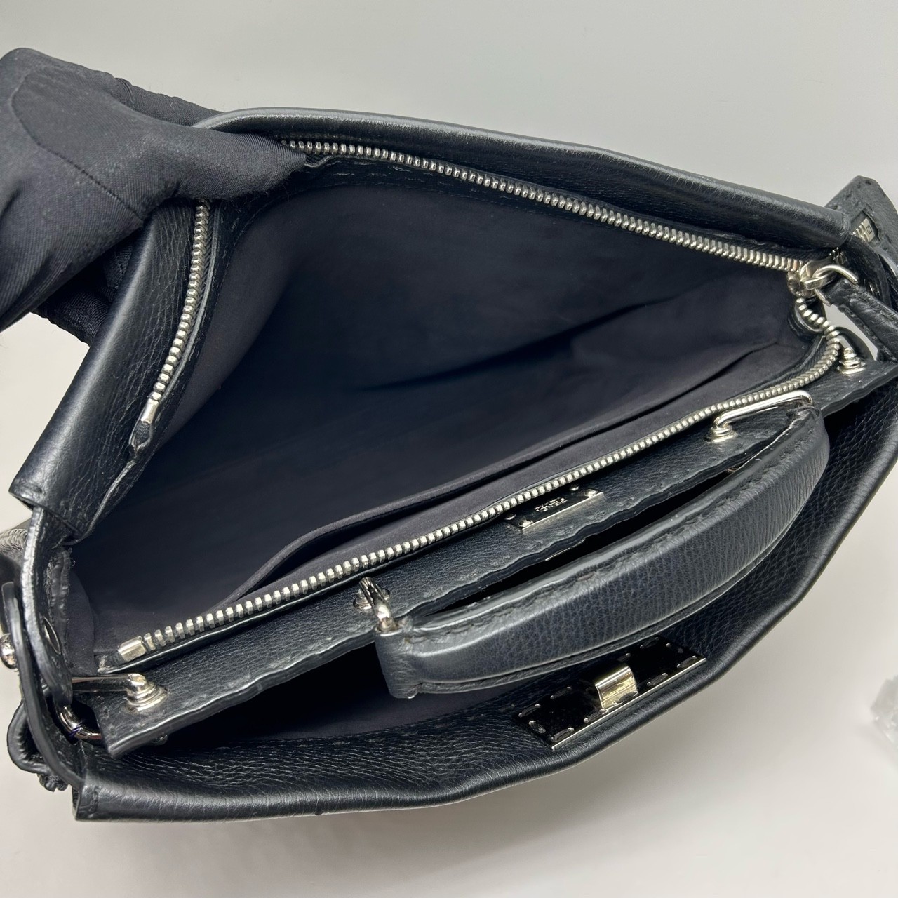 Fendi Pre-Owned Authentic Peekaboo Briefcase Black 36x27x5cm