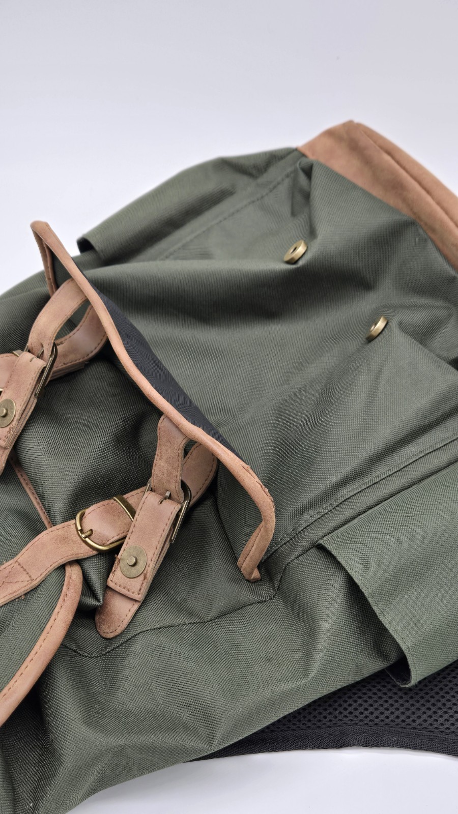 Adult 19″ Laptop Backpack Benrus Green Rucksack Multi-Pockets Grip Handle