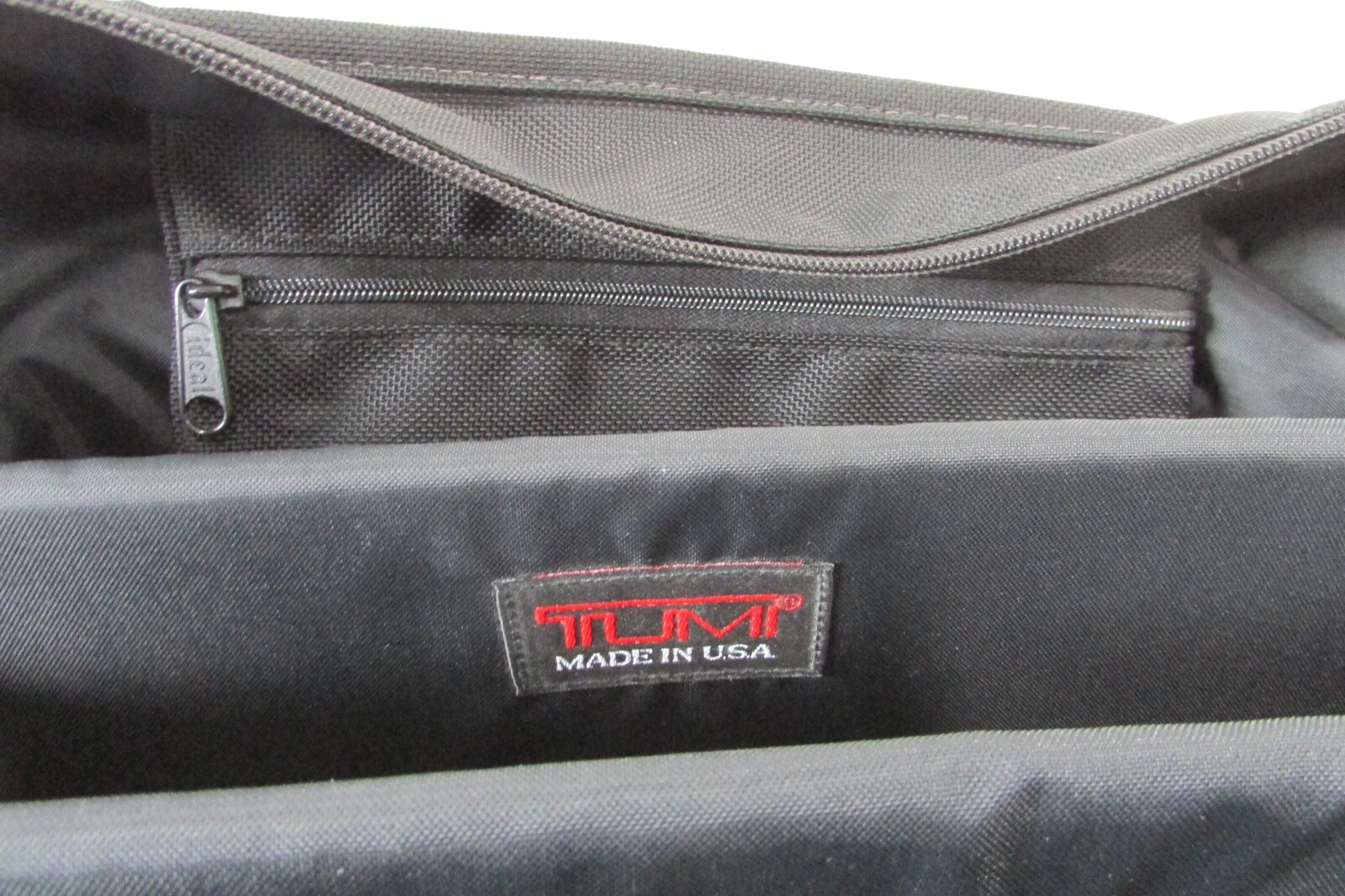Tumi Black Ballistic Nylon Briefcase Padded 15″ Laptop Messenger Bag wTop Handle
