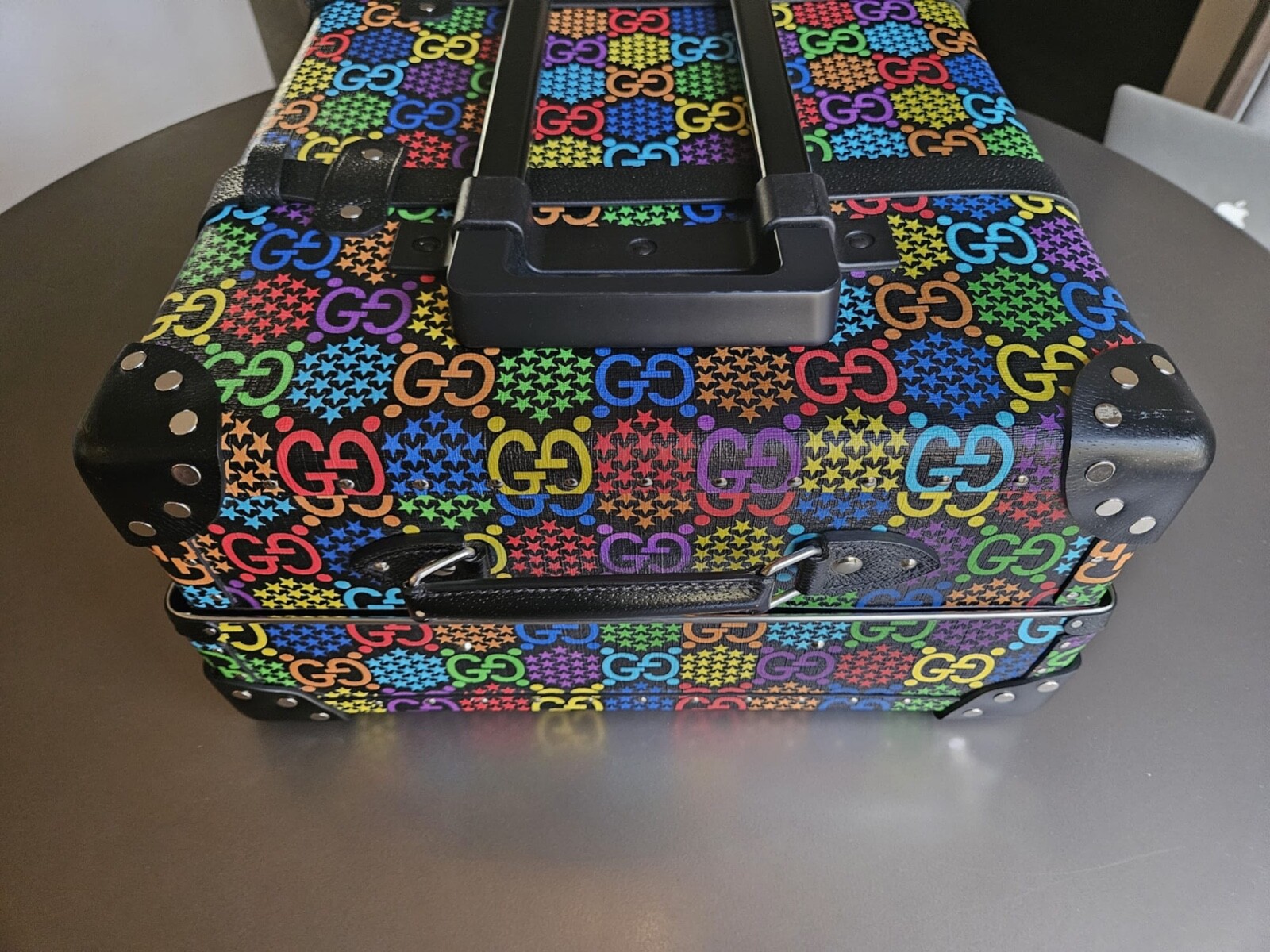 Gucci x Globe-Trotter Psychedelic Trolley w/ Dust Cover + Luggage Tag; Awesome!