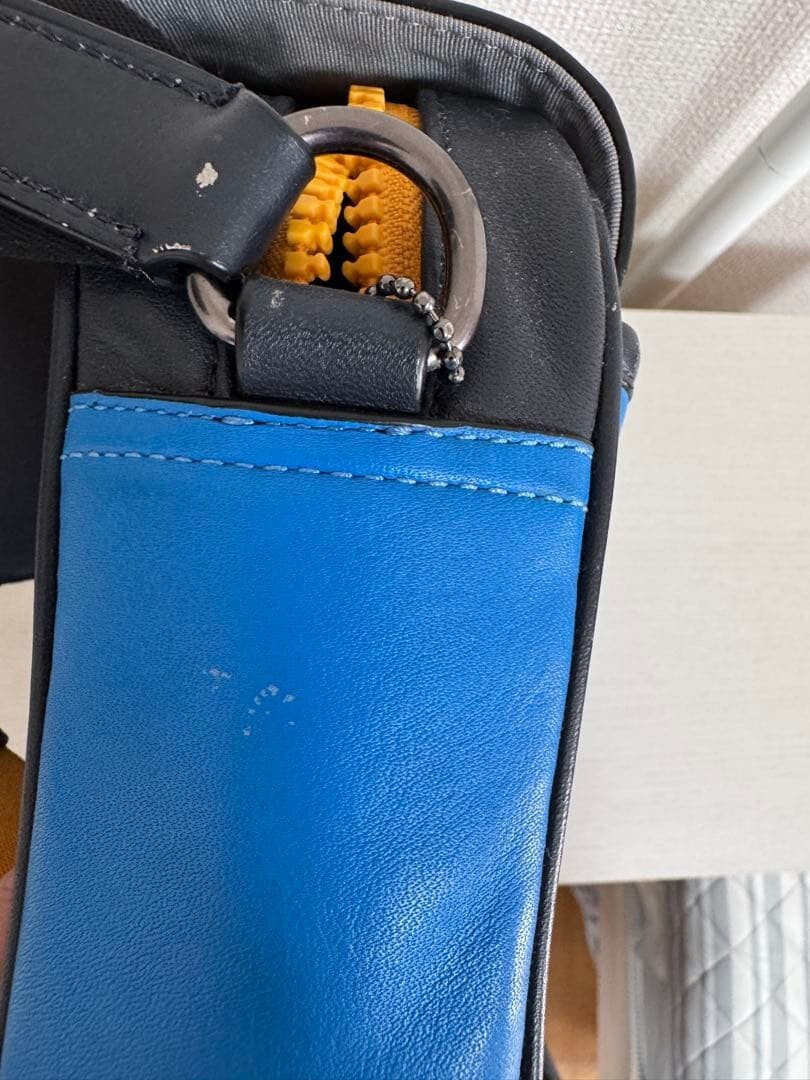 COACH Mens Track Crossbody Camera Bag Blue Black Colorblock Leather C9962 Zip