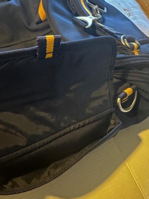 Polo Ralph Lauren Navy & Yellow Men’s Travel Heavy Duty Bag 24 in x 14 in