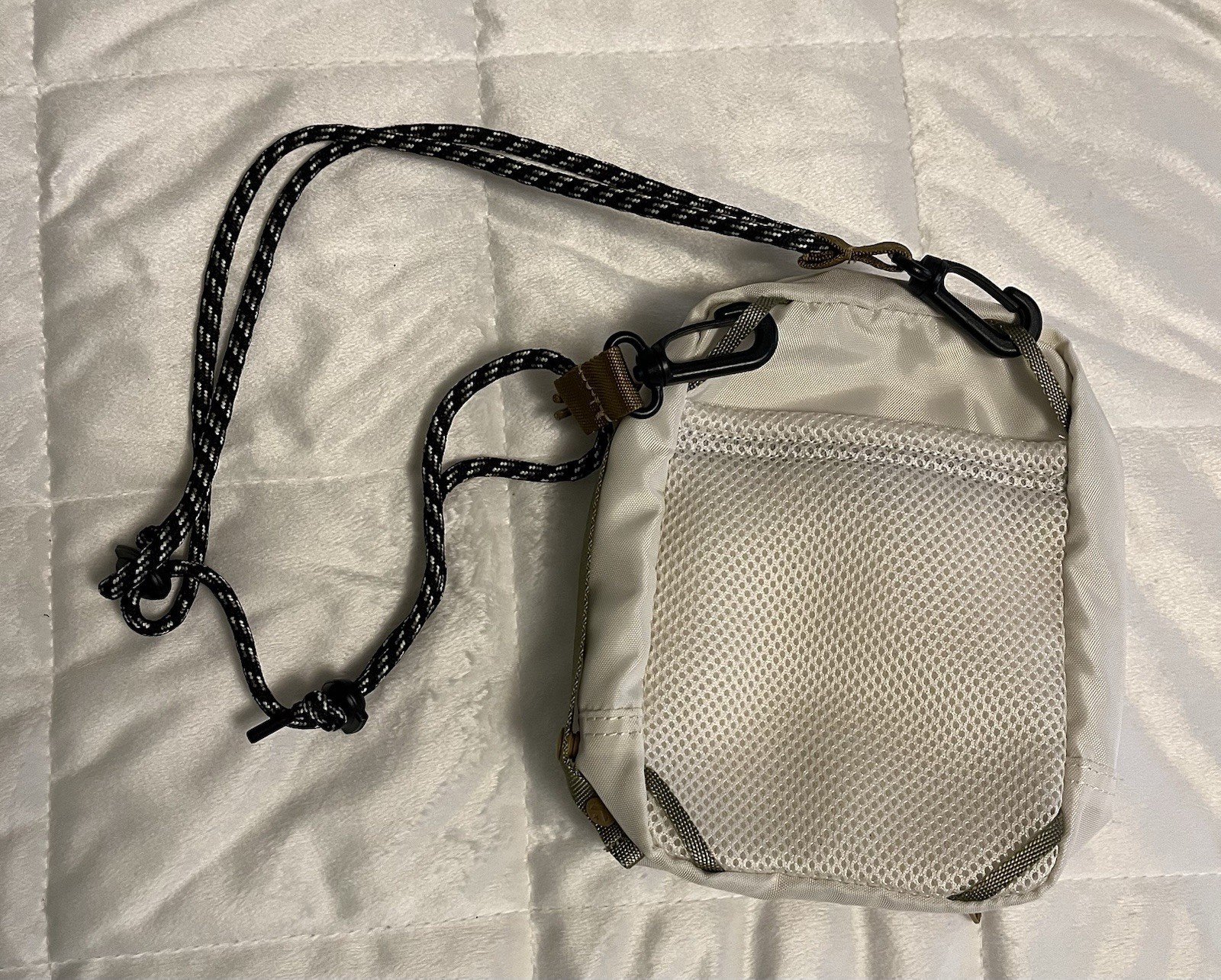 Converse Crossbody Bag Small Beige Olive Black Adjustable Rope Strap Zip