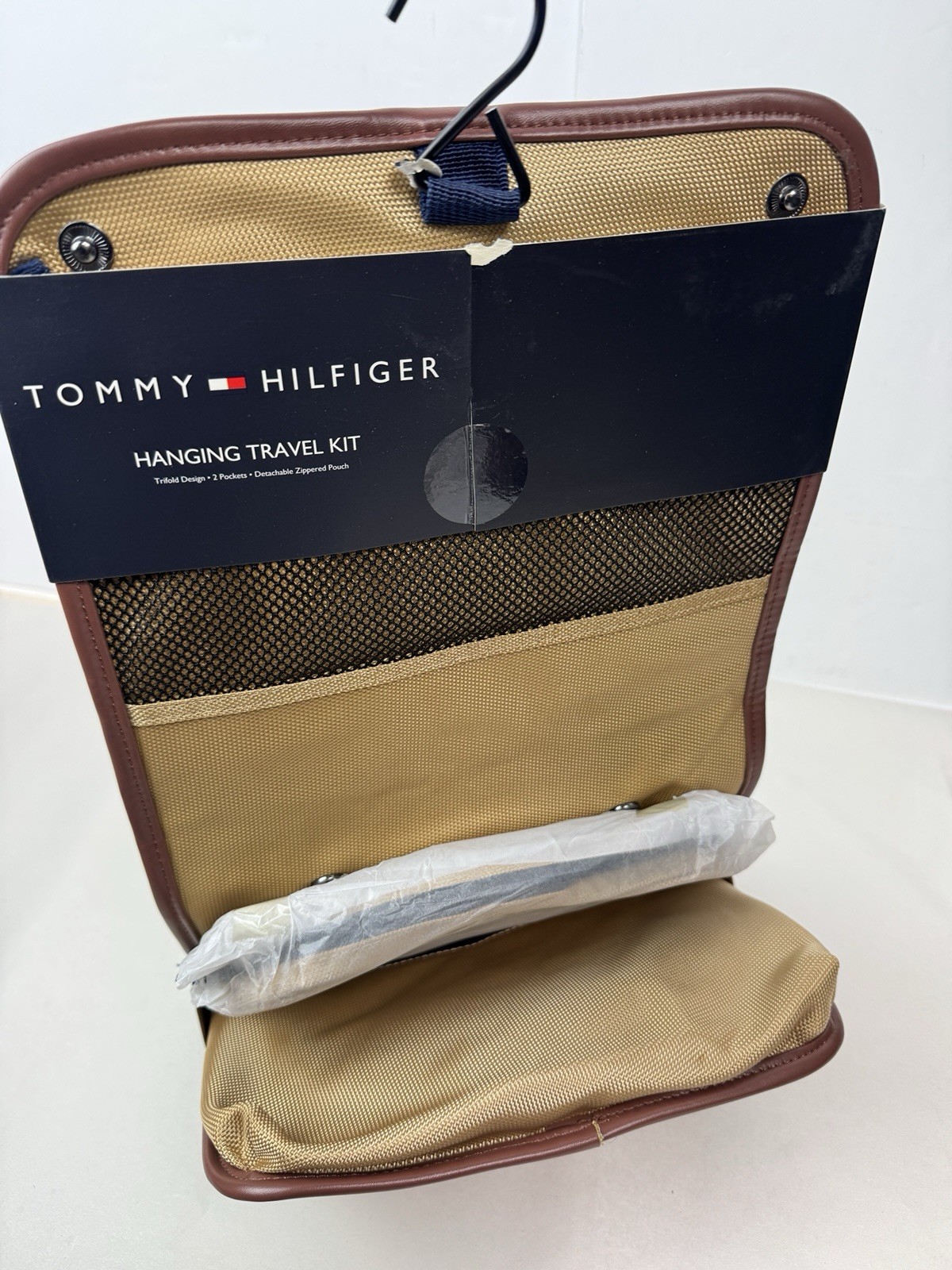 Tommy Hilfiger Men’s Hanging Travel Kit and Toiletry Organizer