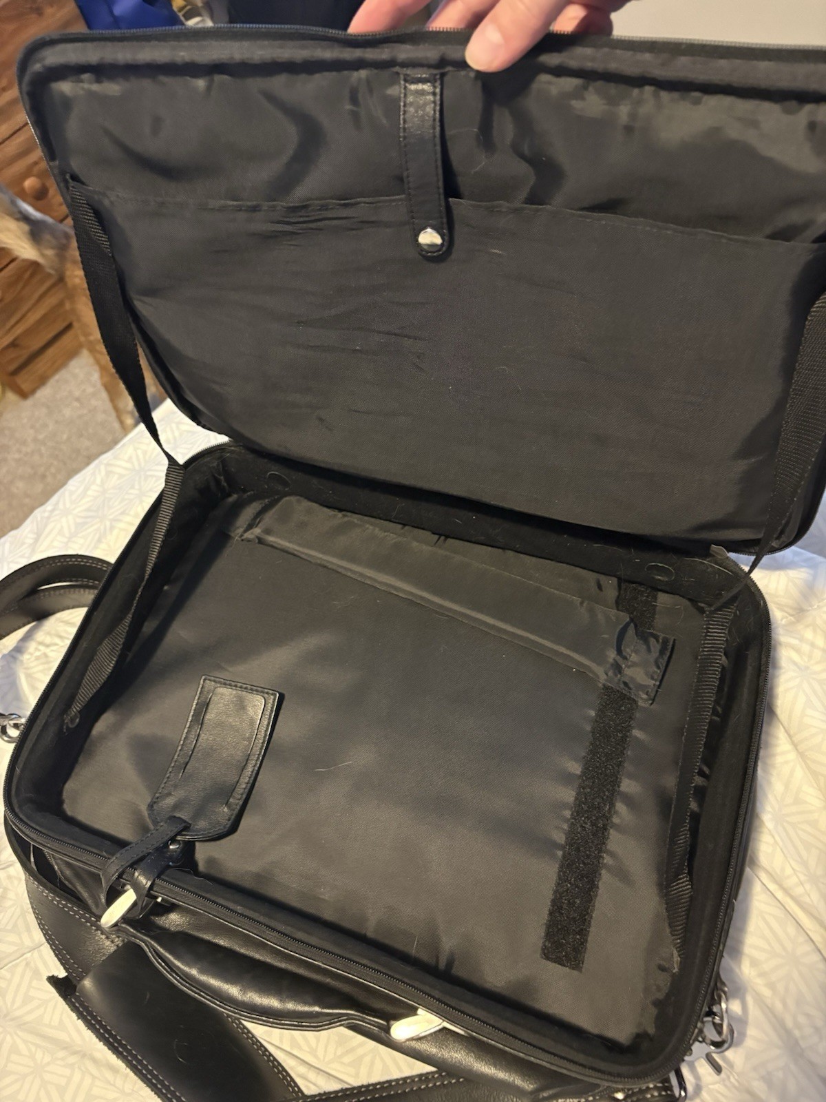 LEVENGER Black Leather Laptop Expandable Briefcase Silver Nickel Hardware USA