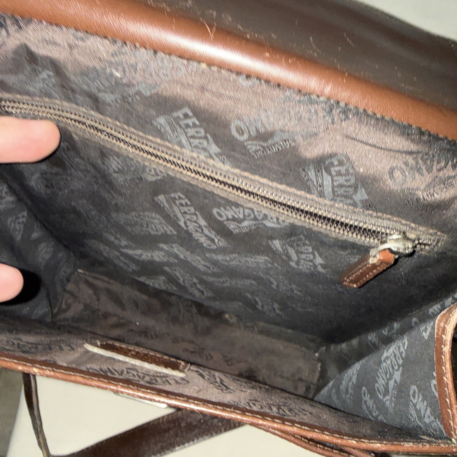 Salvatore Ferragamo Brown Leather Shoulder Bag Made in Italy FB-24 7509 Vintage