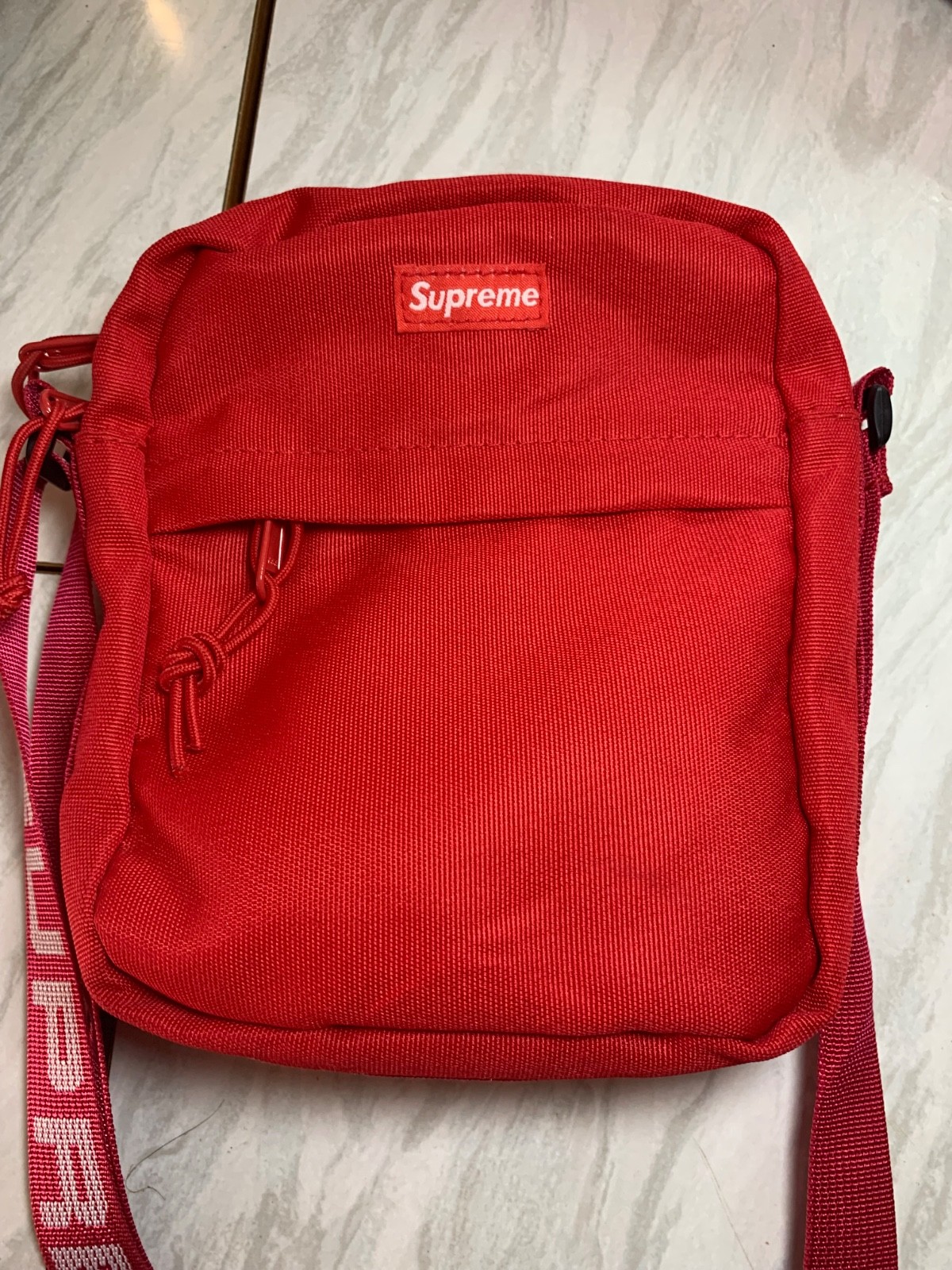 Supreme Shoulder bag red