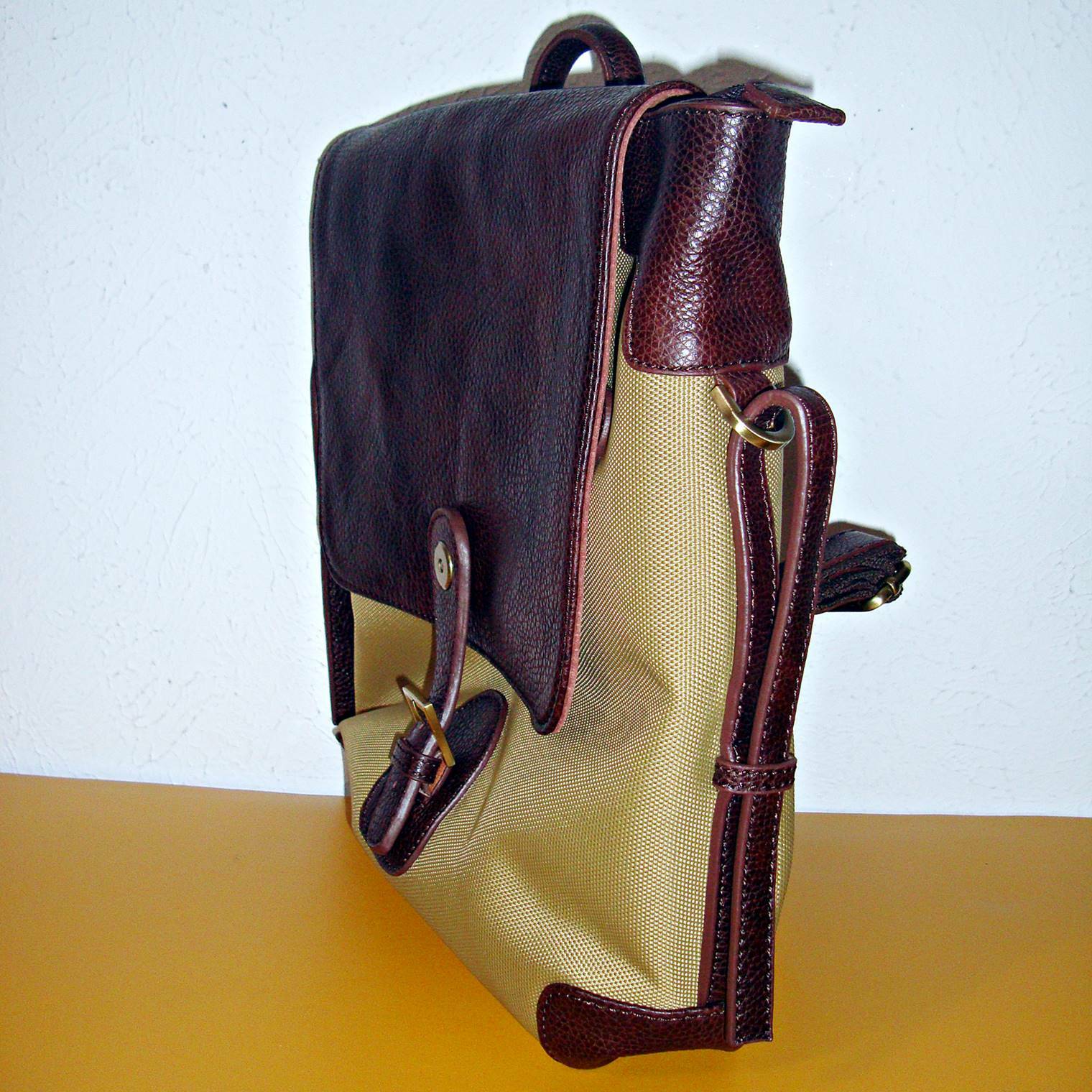 【NEW】AMERILEATHER BROWN TWO-TONE UNISEX BACKPACK (#1520-2) – CASUAL DAYPACKS