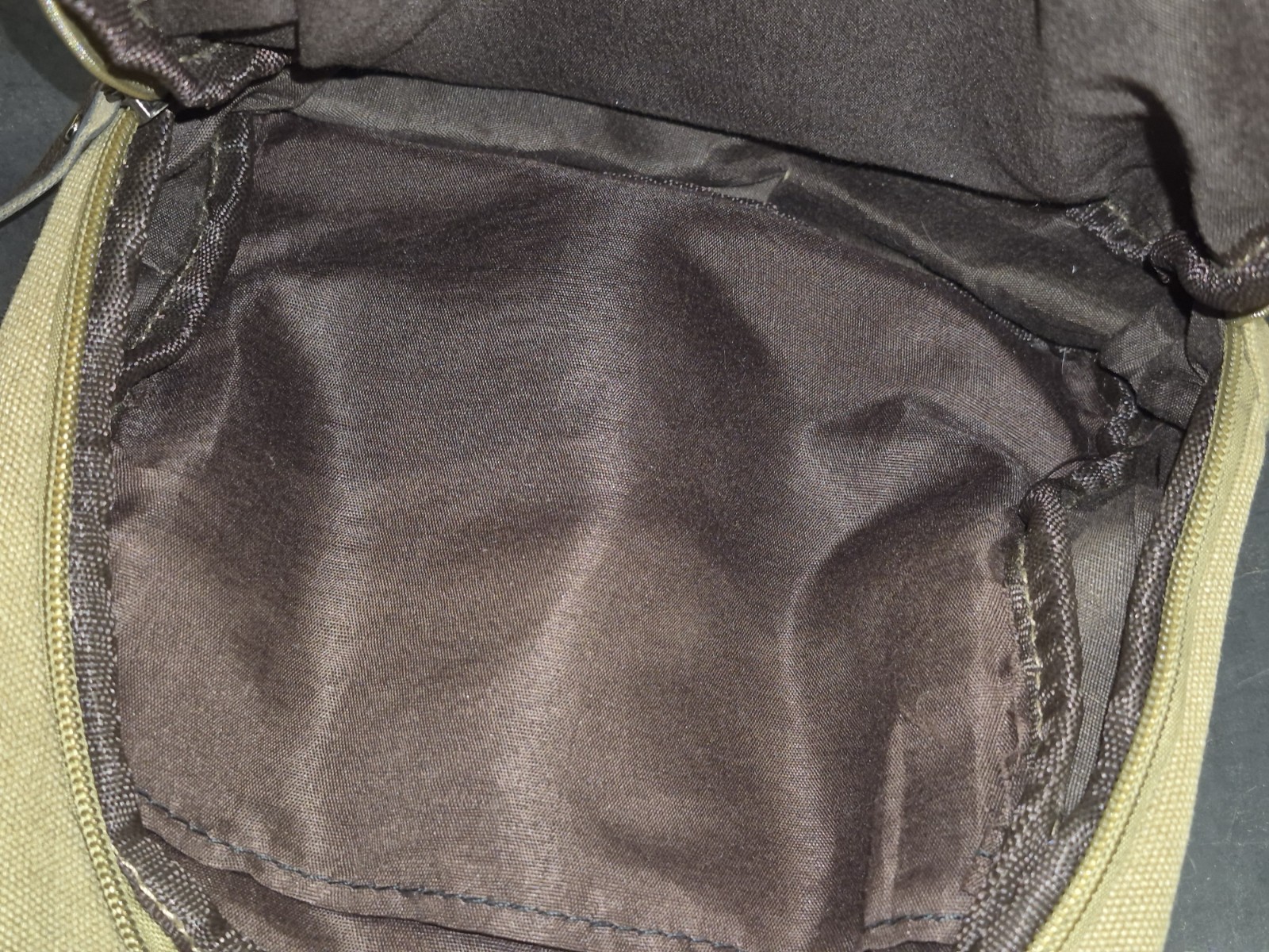 READ! Rare Flish Canvas Sling Bag Rabbit Design Army Khaki Green Adj. Strap
