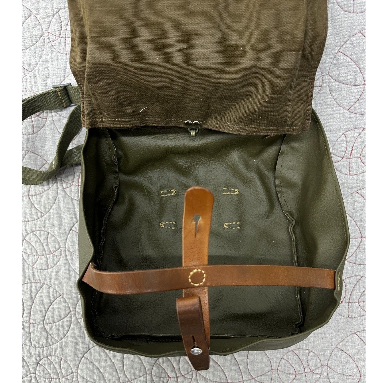 VTG Swiss Army A. Jacot Sellier Bread Bag Haversack Olive Green Canvas Leather