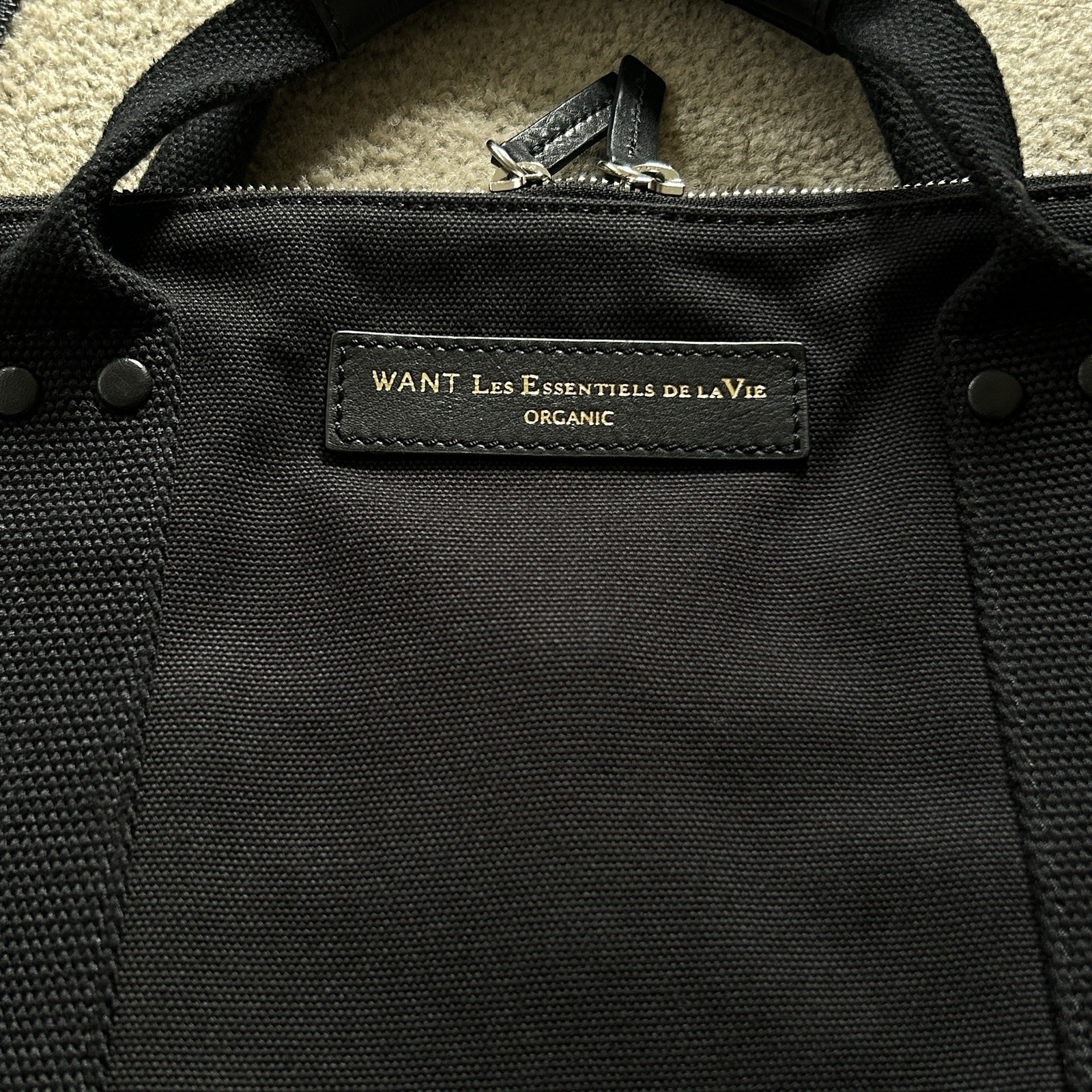 WANT Les Essentiels De La Vie Organic Heathrow Commuter Messenger Bag Black