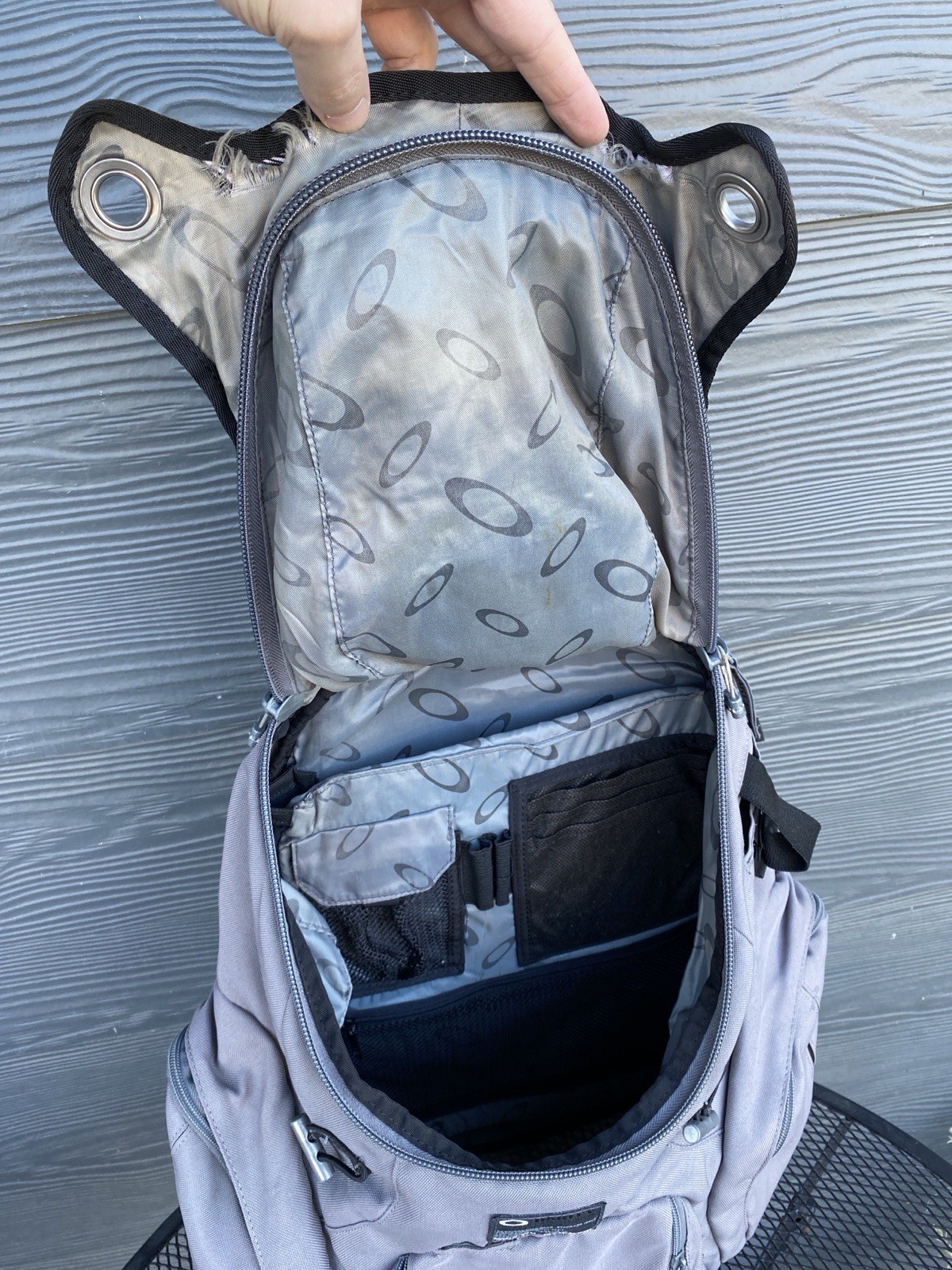 Vintage Oakley Panel Backpack Gray “The Book of Eli” Tactical Bag Y2K Grunge