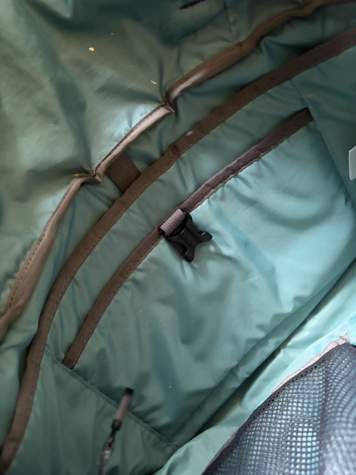 Patagonia Black Hole Messenger 12L Bag Purple Teal Laptop Lightweight 49321
