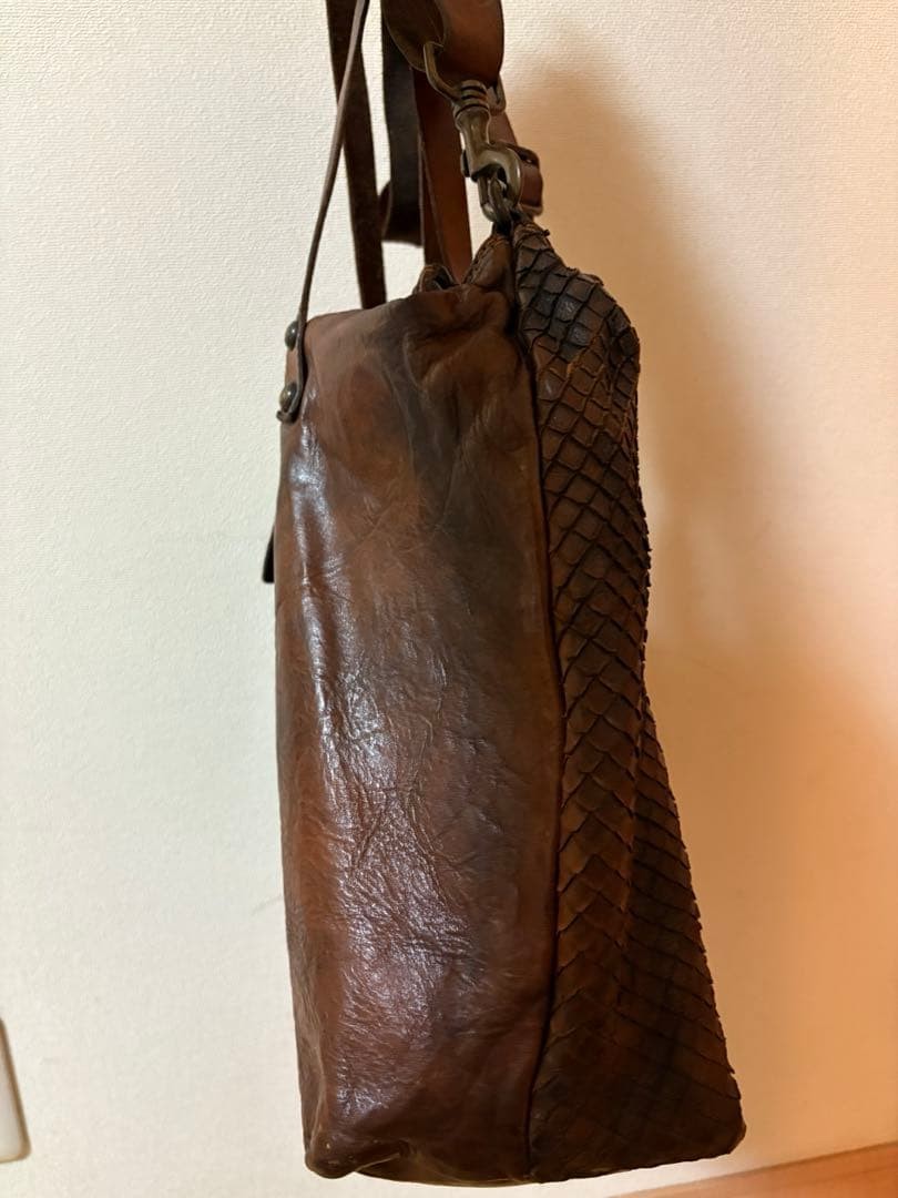 Campomaggi Vintage Leather Shoulder Bag Italy 32cm x 30cm x 12cm Damaged