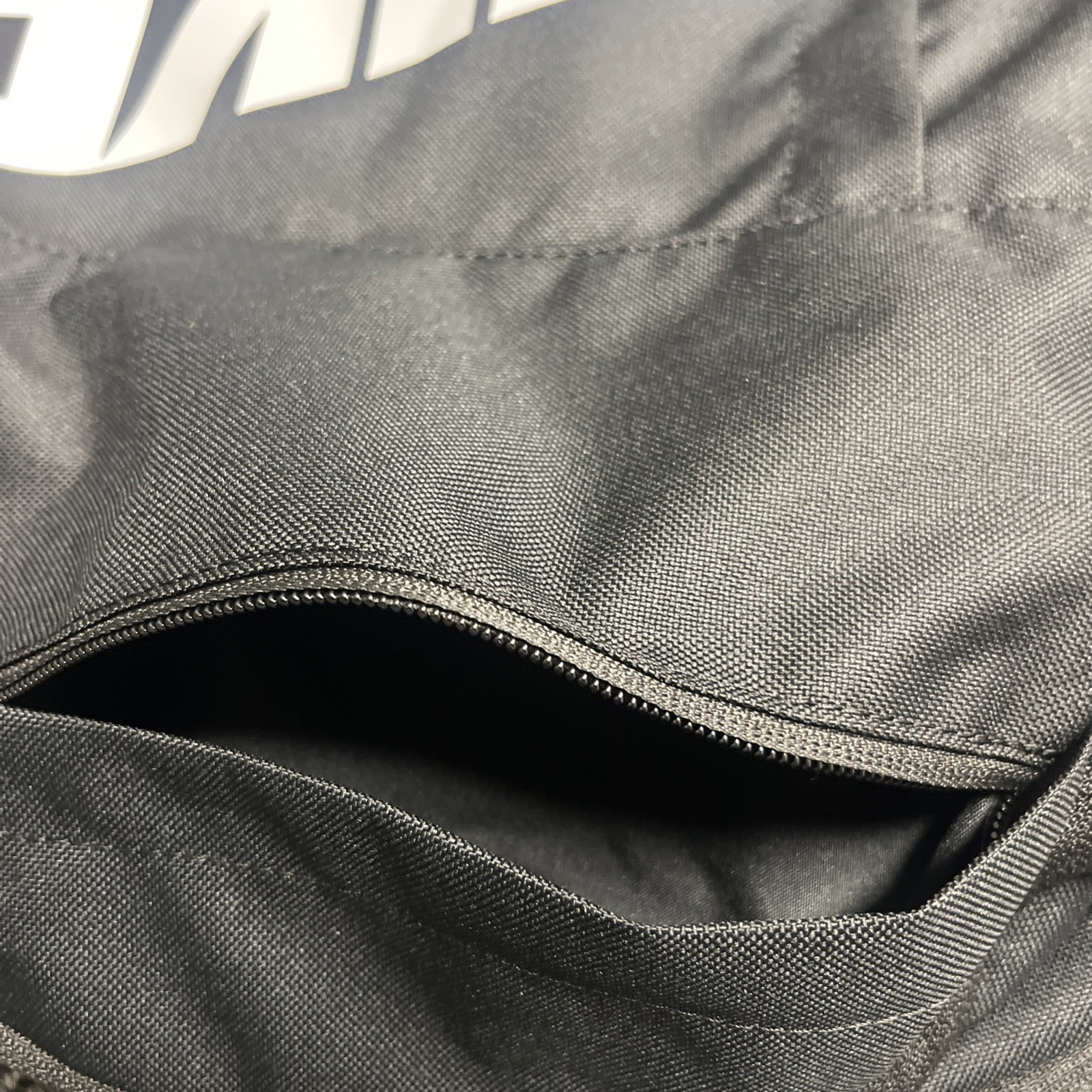 Nike Elemental Back pack black /white sportswear. Casual school New