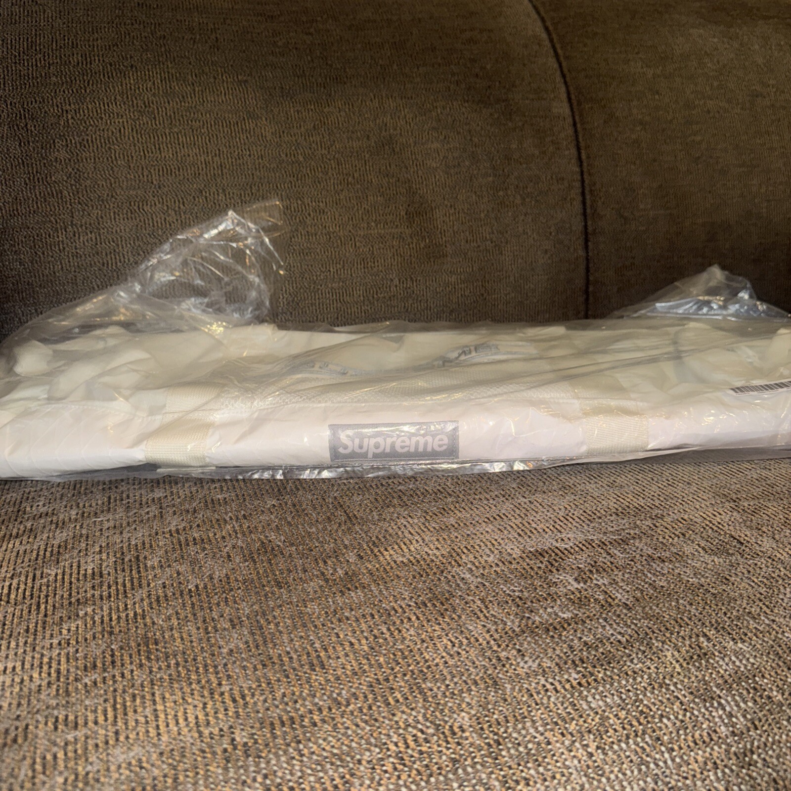Supreme 3D Logo Duffle Bag White FW23 2023. (100% Authentic)