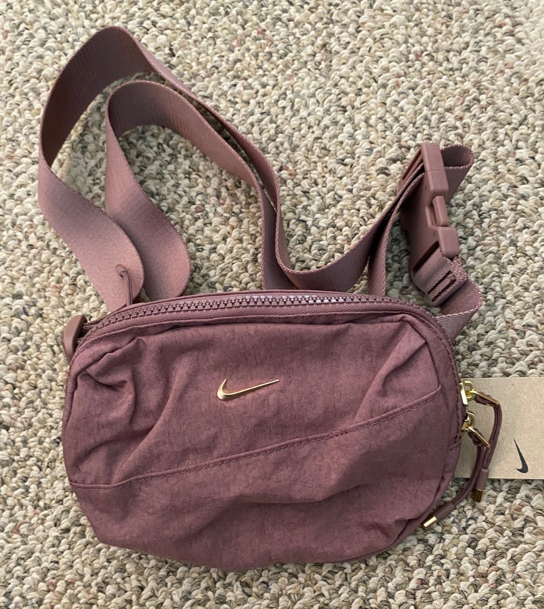 Nike Crossbody Waist Bag Fanny Pack Hip Pac Shoulder Aura HM6120-208 Adult