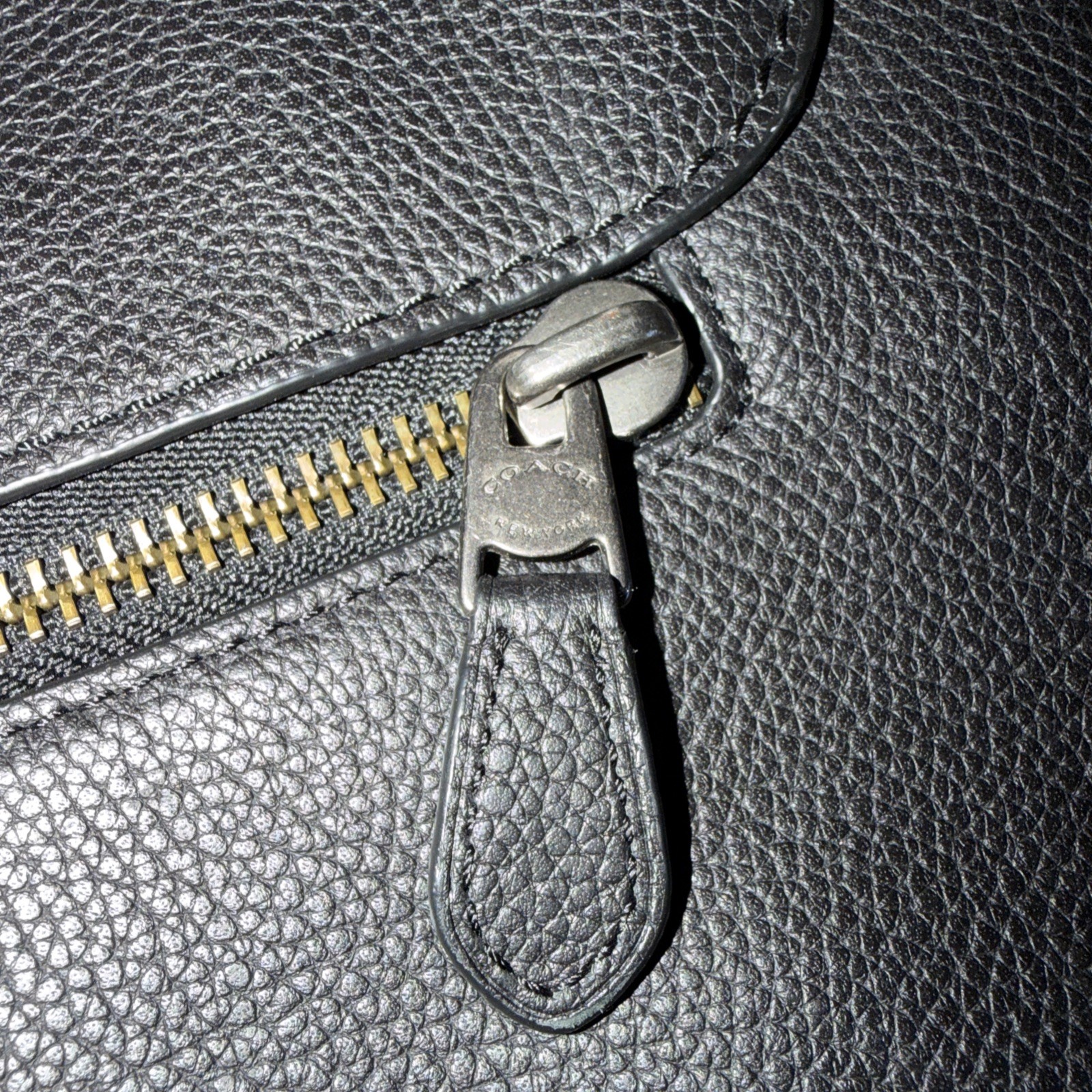 COACH – Metropolitan 55552 Black Leather Messenger Crossbody Bag A4 Fit