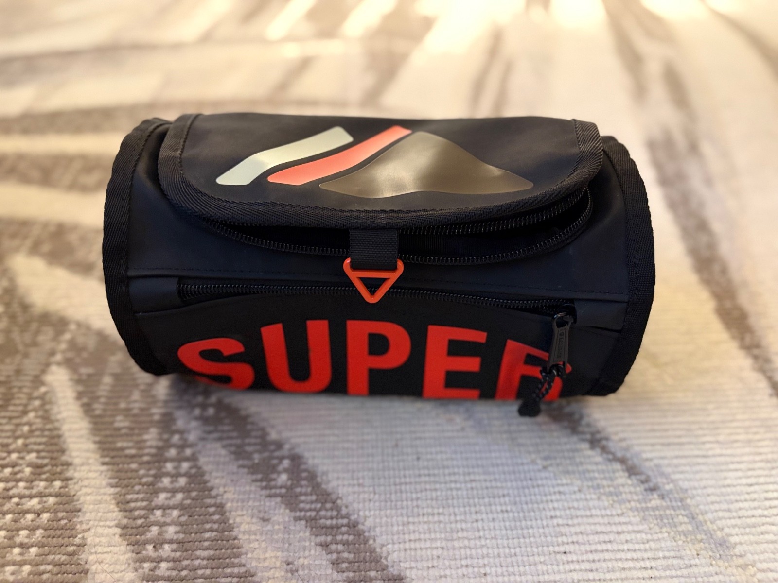 Superdry – Tarp Wash Mini Bag (Navy)