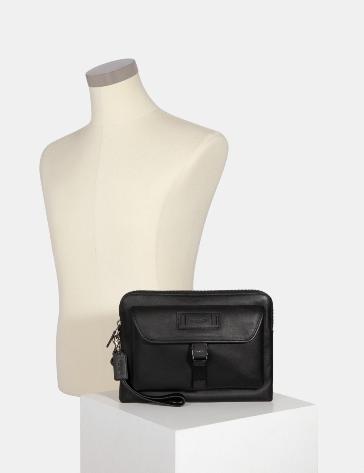 Coach 2812 Men Unisex Ranger Zip Leather Pouch Wrist Strap Black