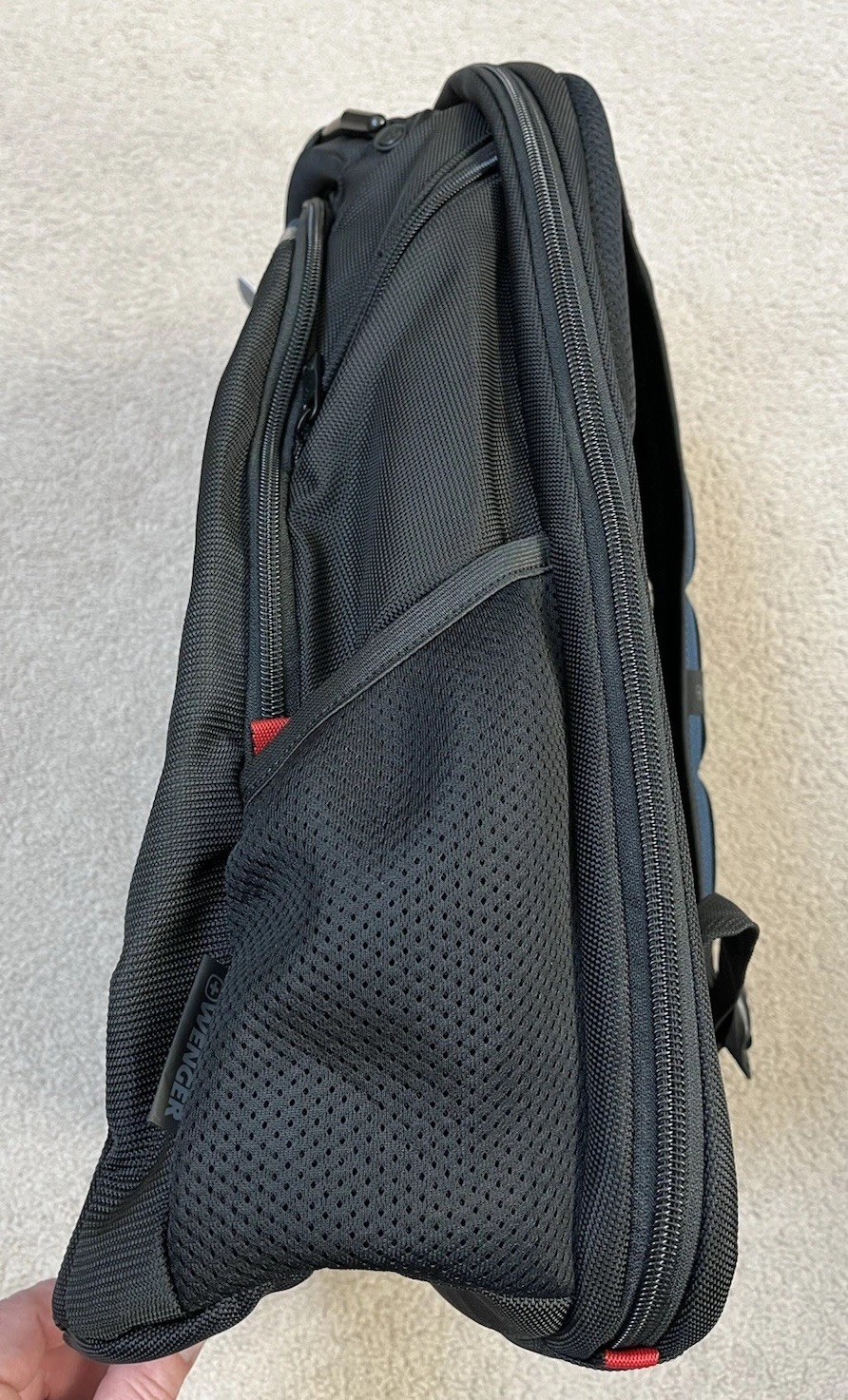 Swissgear Ibex Backpack for 17″ Laptop Navy Blue Red Black NEW WITH TAGS