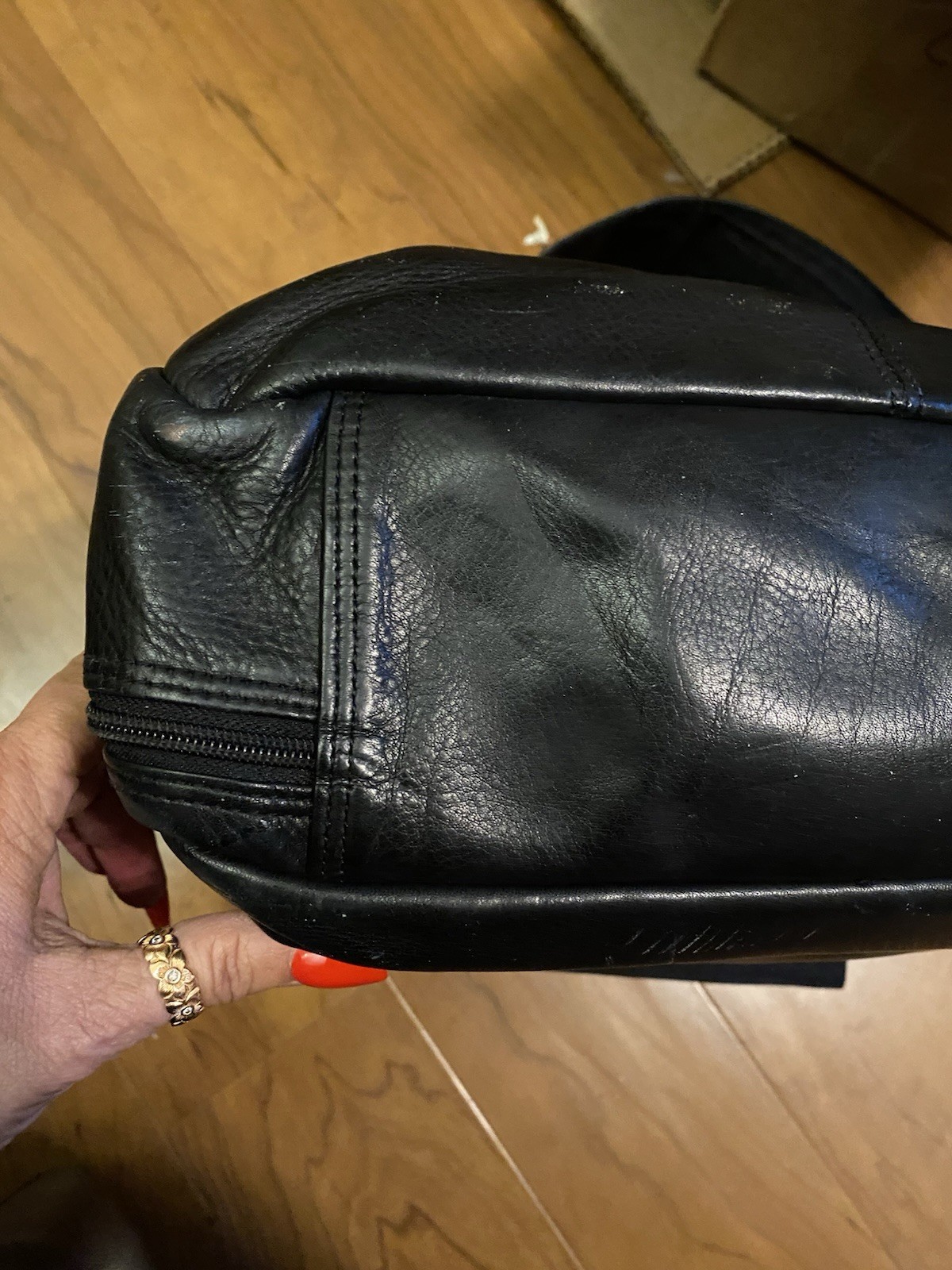 Kenneth Cole NY Black Soft Leather Zip Closure w Flap front pocket Backpack EUC