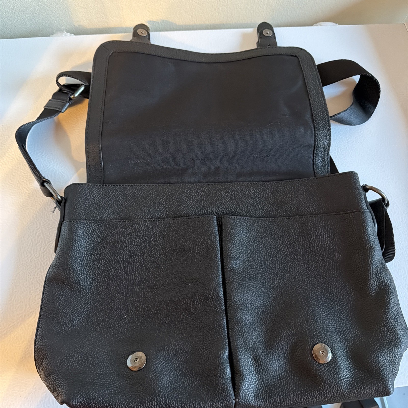 COACH – Metropolitan 55552 Black Leather Messenger Crossbody Bag A4 Fit