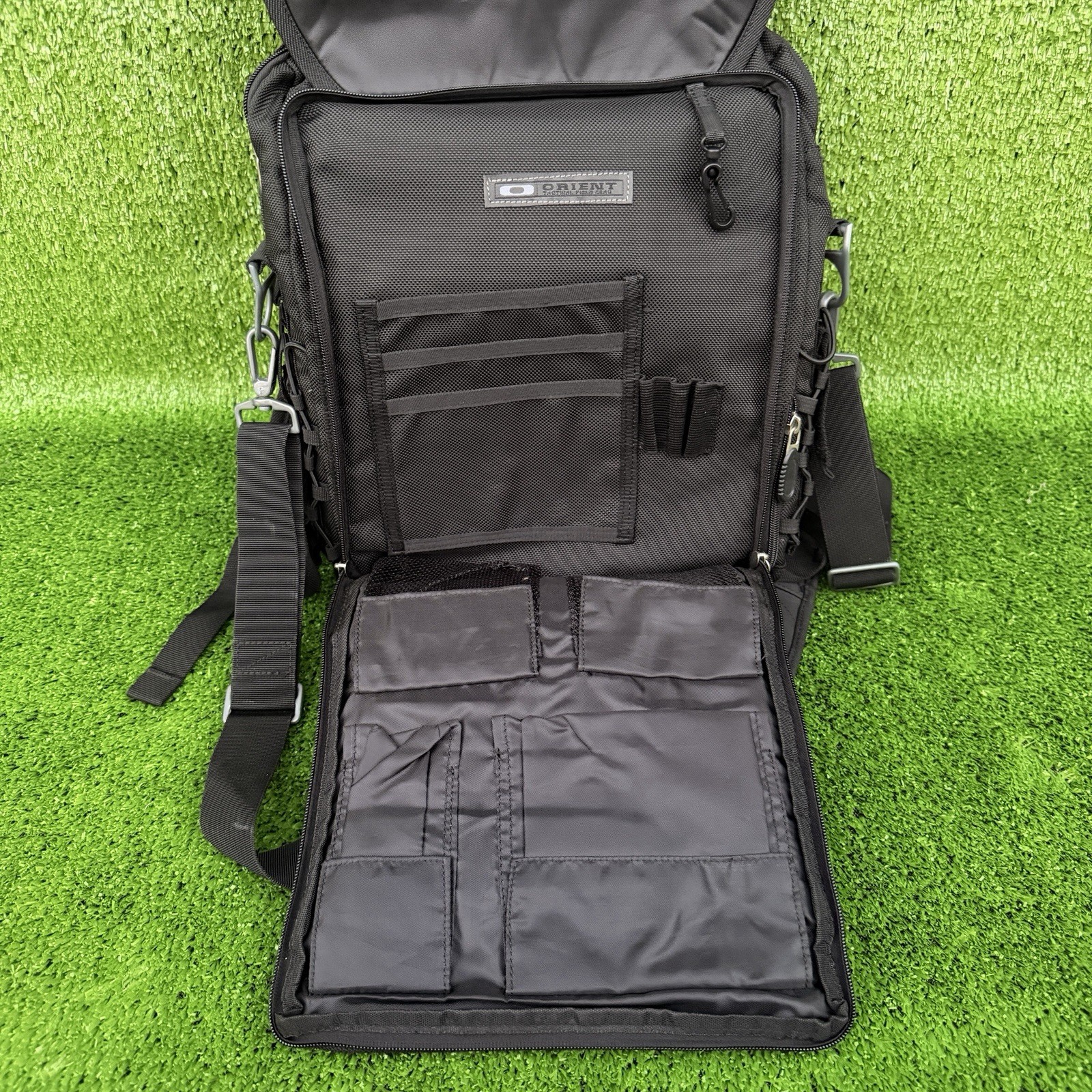 Oakley RARE VINTAGE Tactical Field Gear Vertical Messenger/BACKPACK 2Way Bag Y2K