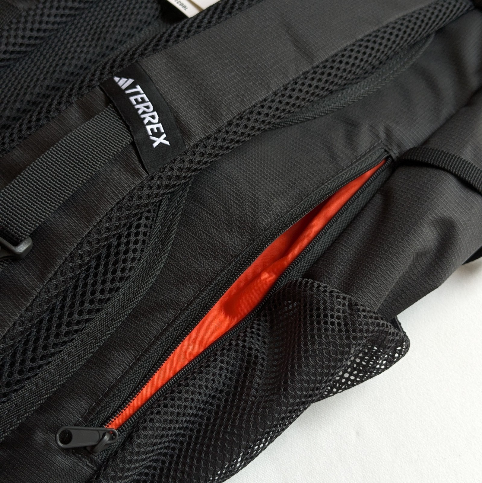 Adidas Terrex Multi Climacool Backpack Hiking Day Bag Black Size 20L JM0464