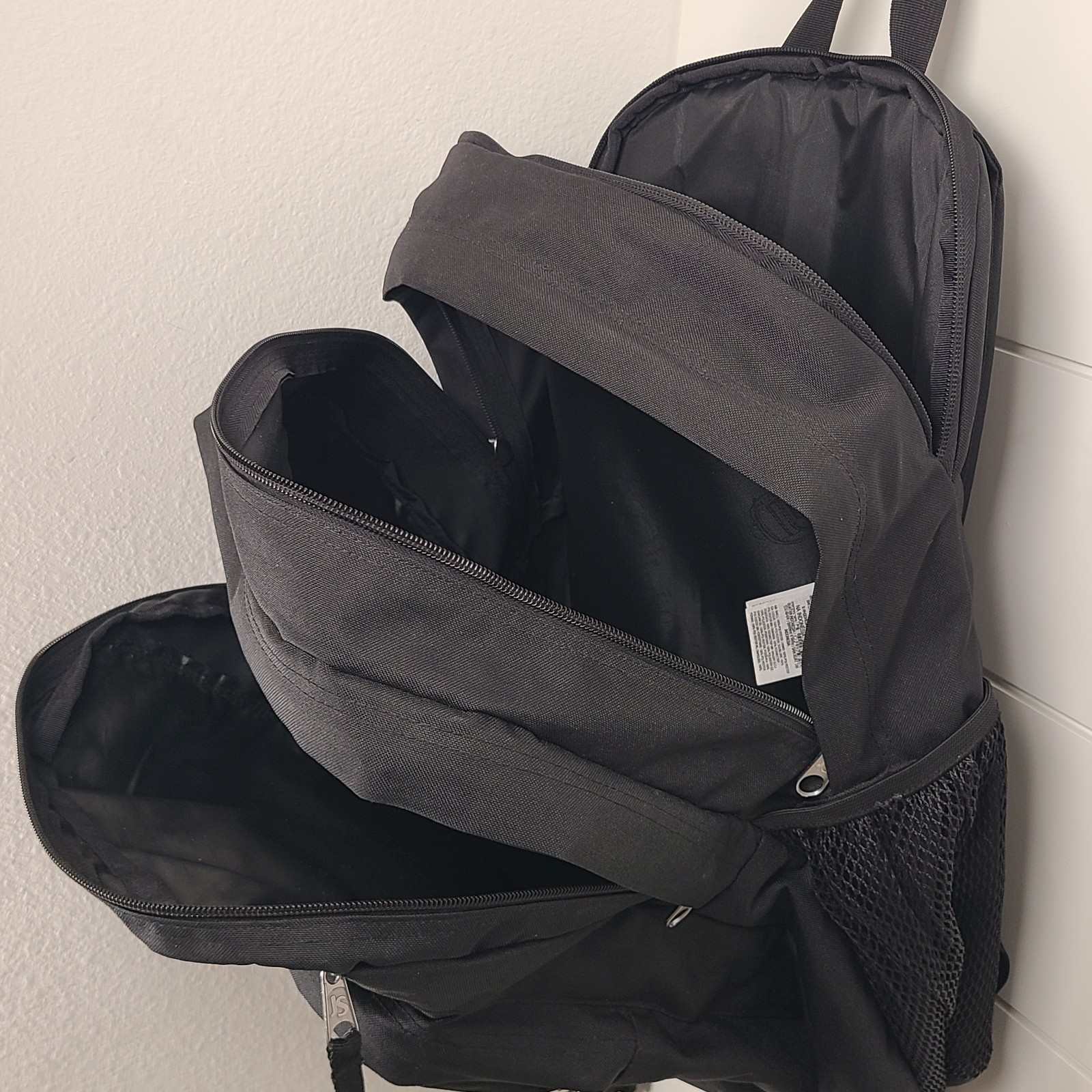 JanSport JS0A47JK Big Student Backpack Black Laptop compartment