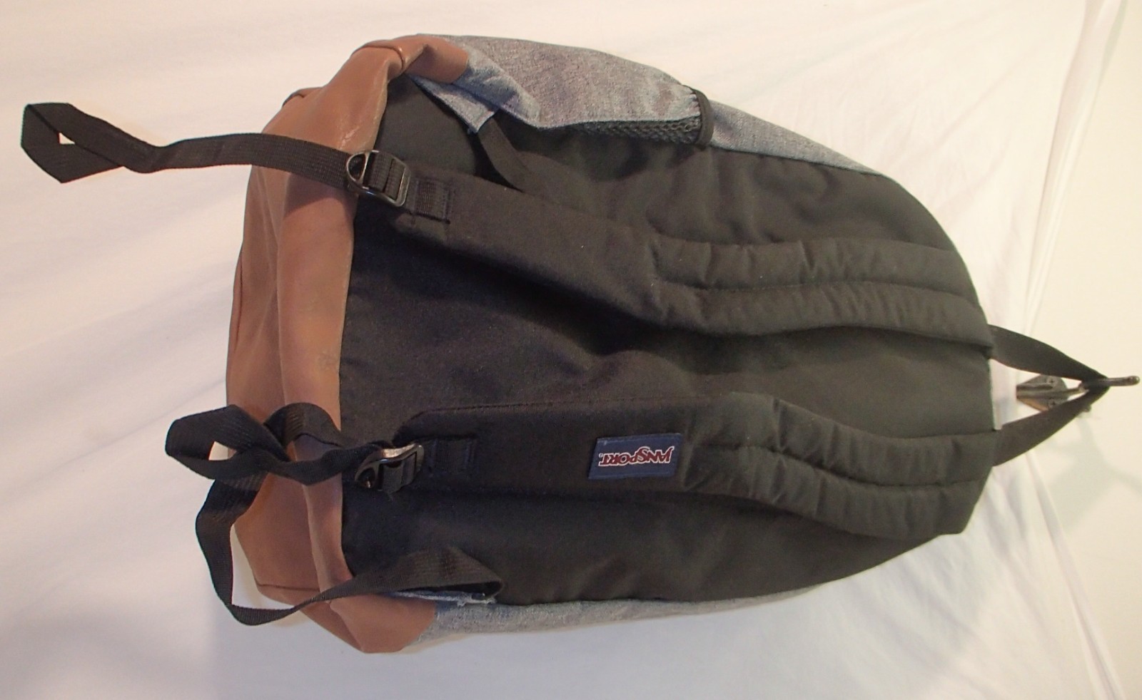 JanSport JS0A2SDD008 Cool Student Backpack – Grey/Faux Leather Base