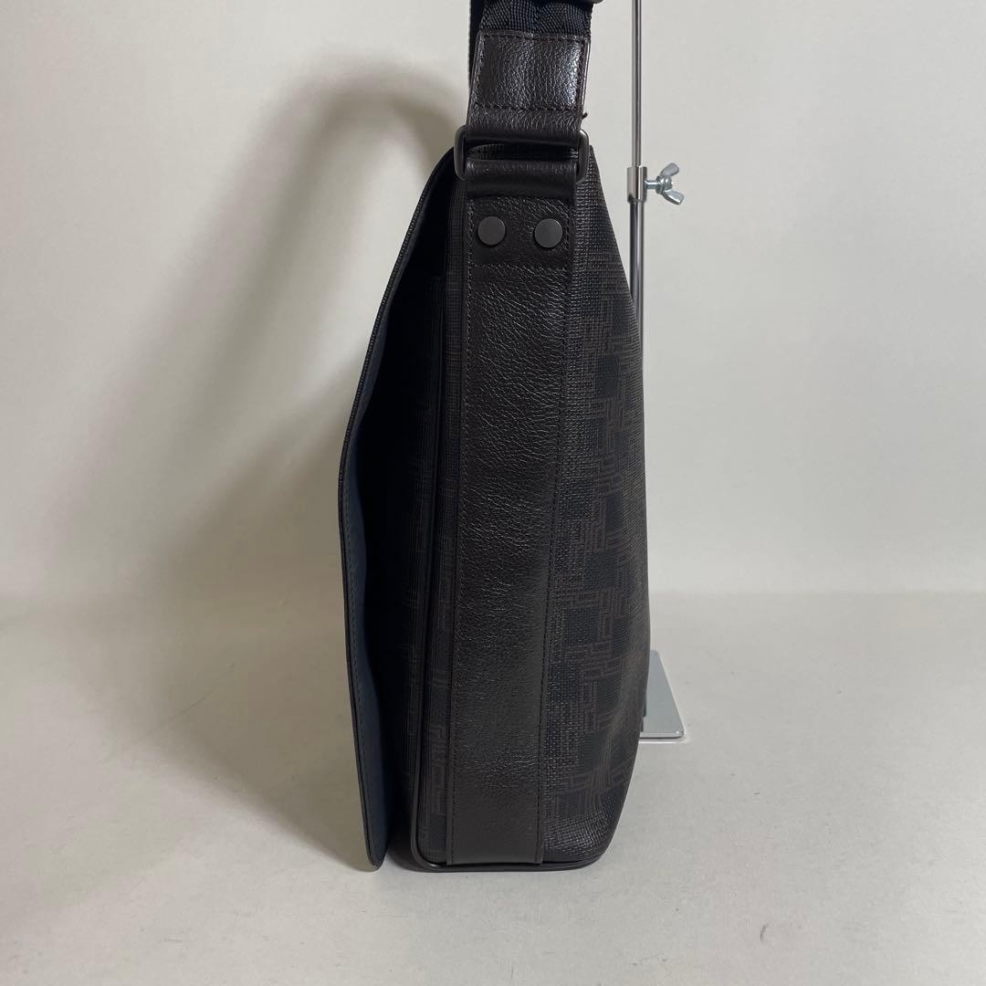Dunhill Messenger Bag Dark Brown PVC Leather Adjustable Strap 29×33-37cm