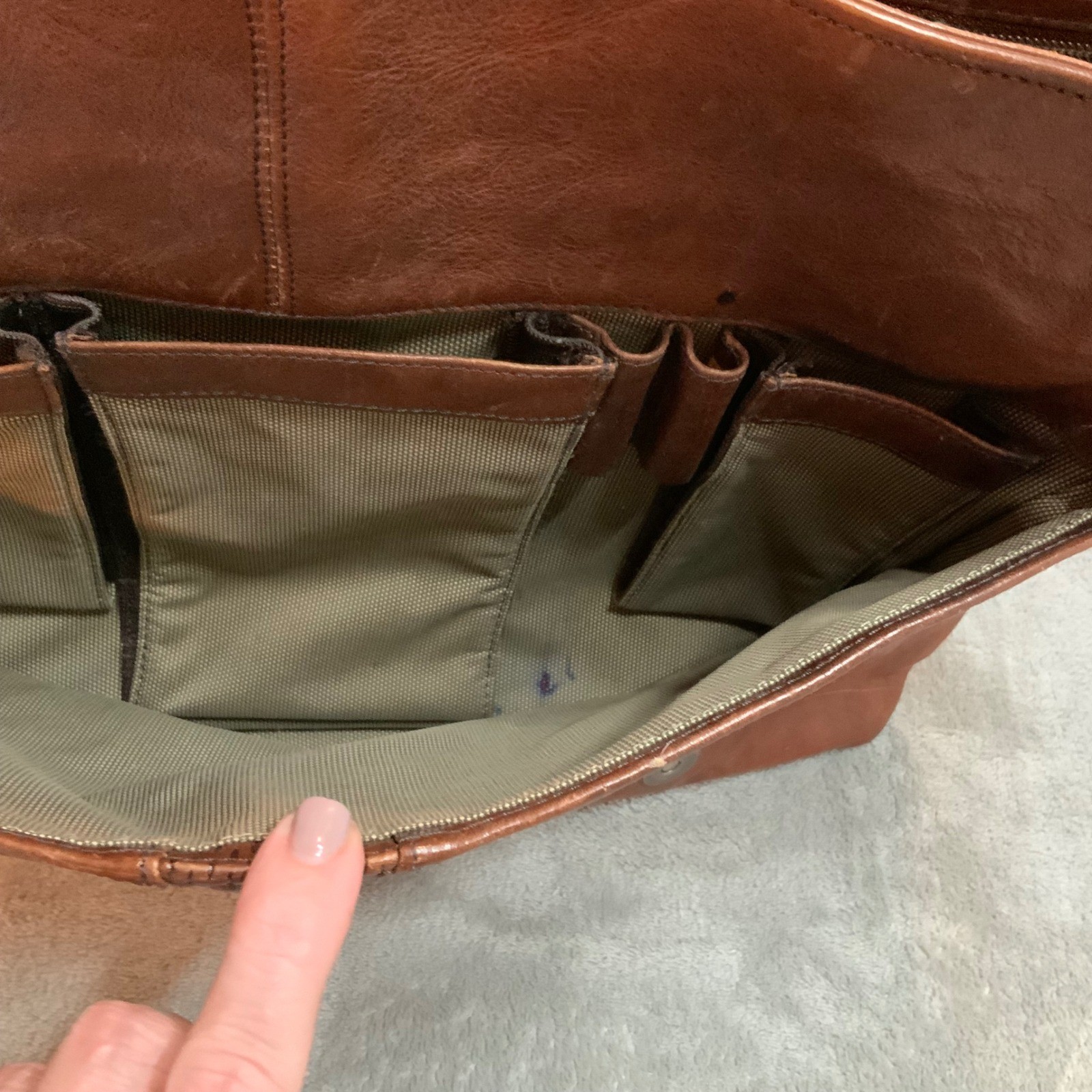 Johnston & Murphy Mens Brown Leather Messenger Bag Laptop Satchel Briefcase