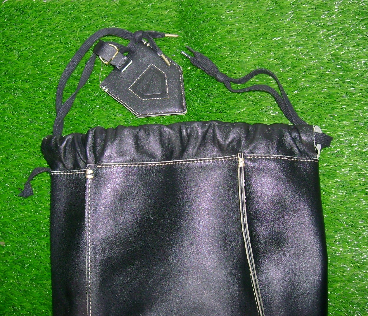 NIKE DIAMOND ELITE Pro Baseball Cowhide Leather Glove Bag Black/Gold Collectible