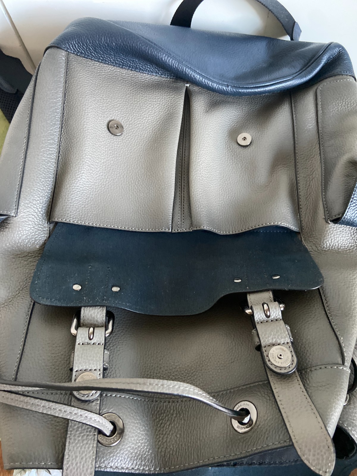 COACH #F49543 Hudson Grain Leather with Racing Stripes Men’s Backpack -Gray/Blue