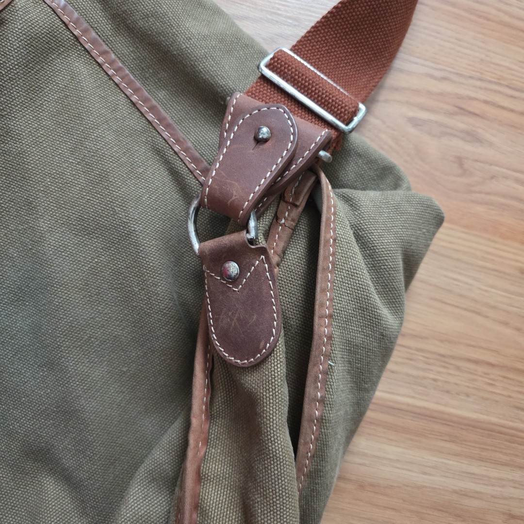 Peter Millar Canvas Leather Trim Men’s Messenger Bag Crossbody