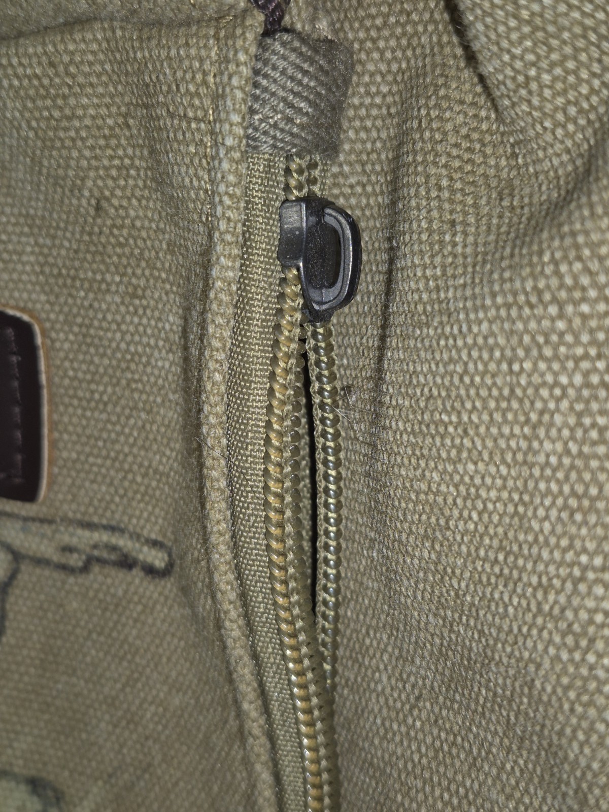 READ! Rare Flish Canvas Sling Bag Rabbit Design Army Khaki Green Adj. Strap