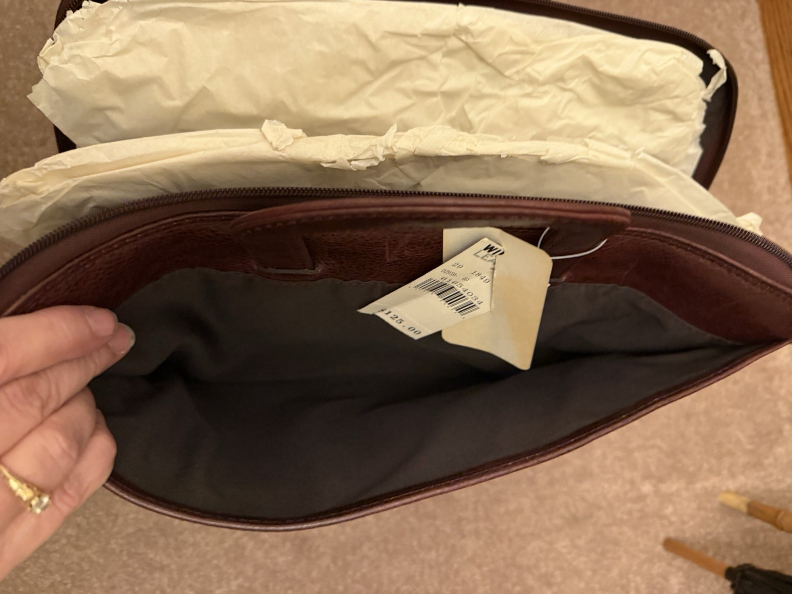 Wilson’s Leather Slim Briefcase Burgundy NWT 125.00
