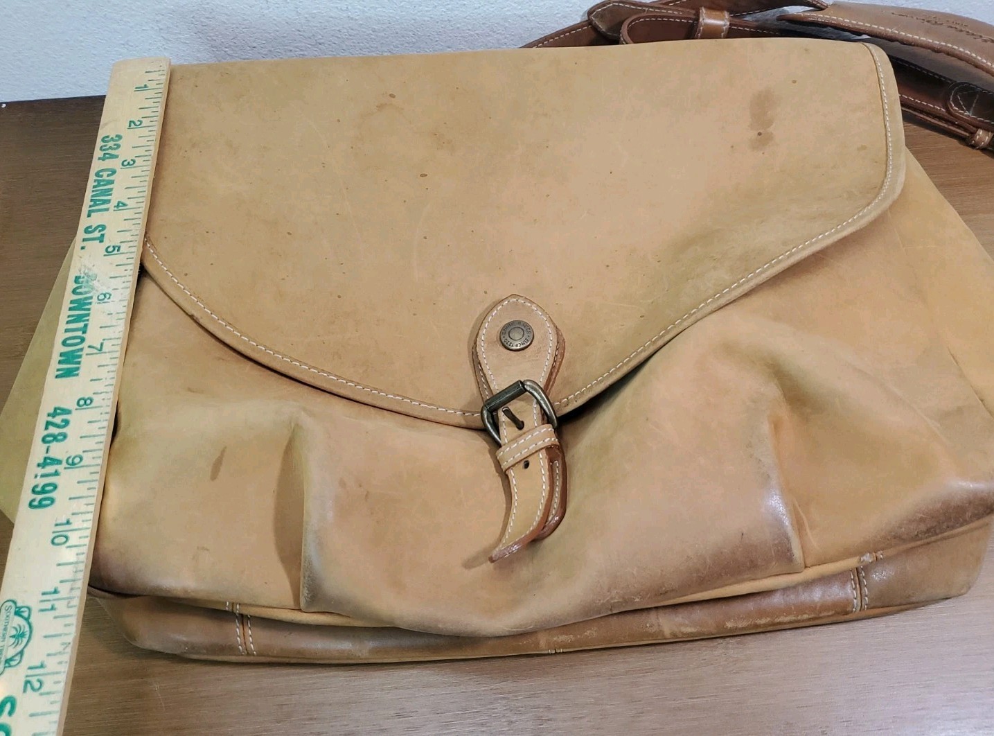 EDDIE BAUER Mens Thick Saddle Leather Tote Briefcase Messenger Bag Mailbag USA